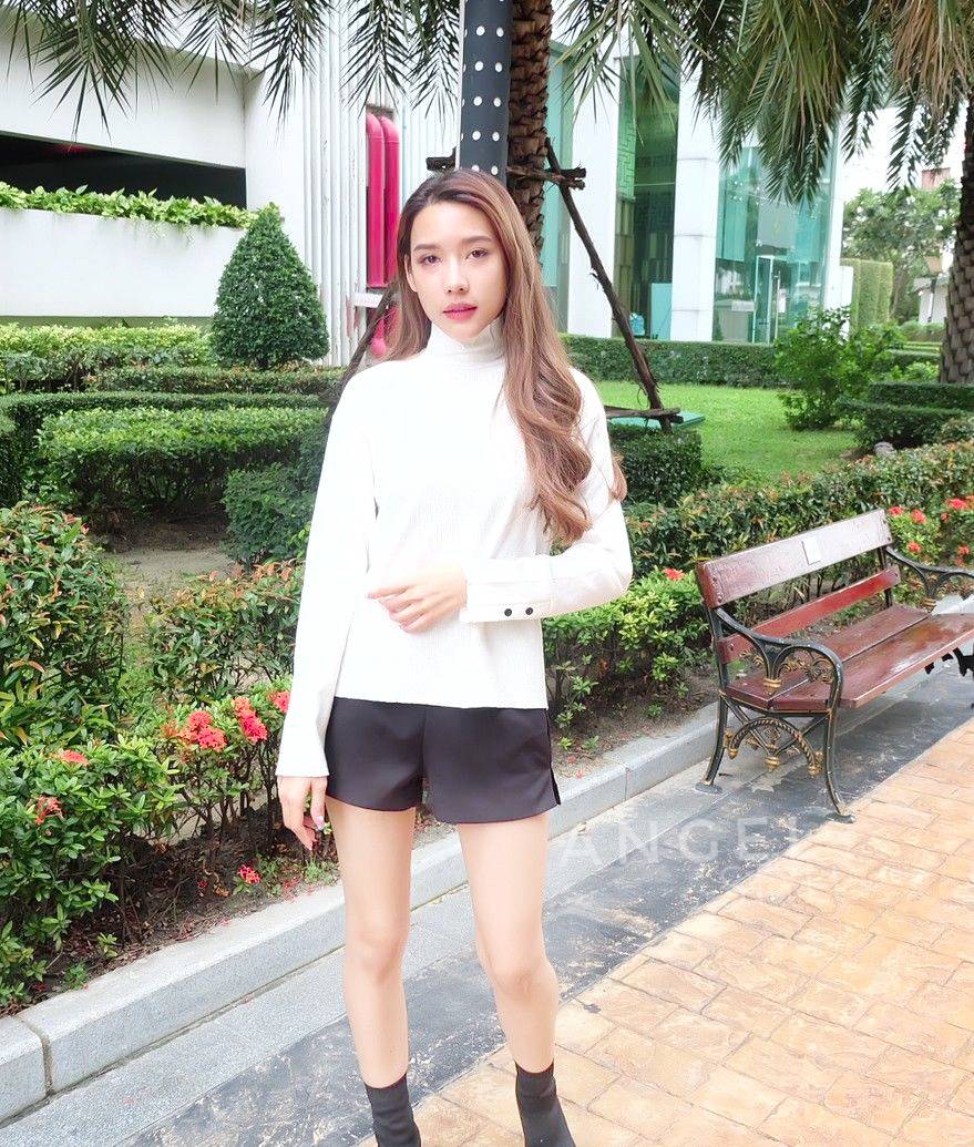 คอเต่าแขนกระดุม