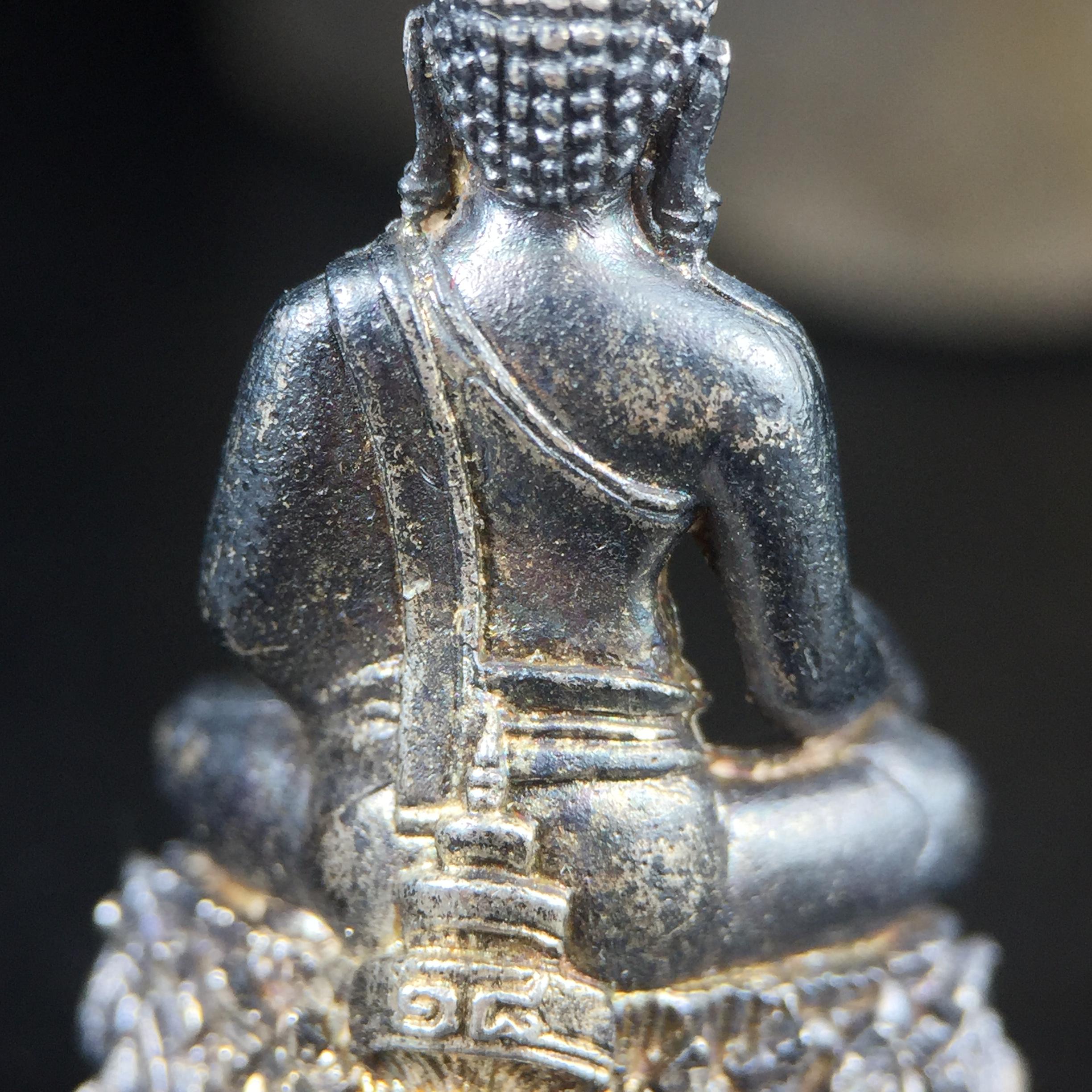 พระกริ่งวาสนา 80 พรรษา สมเด็จพระสังฆราช (วาสน์) วัดราชบพิธฯ ปี2521 เนื้อเงิน(ตอกหมายเลข)(ตอกโค๊ตพระปิดตา) โดยมีหลวงปู่โต๊ะ วัดประดู่ฉิมพลีร่วมปลุกเสก สภาพผิวเดิม สวยจัด แชมป์ๆพร้อมกล่องบรรจุเดิม(หายาก)