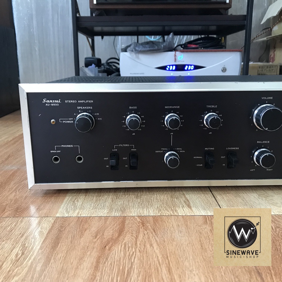 Integrated Amp ยี่ห้อ Sansui รุ่น AU-8500 (Made in Japan)