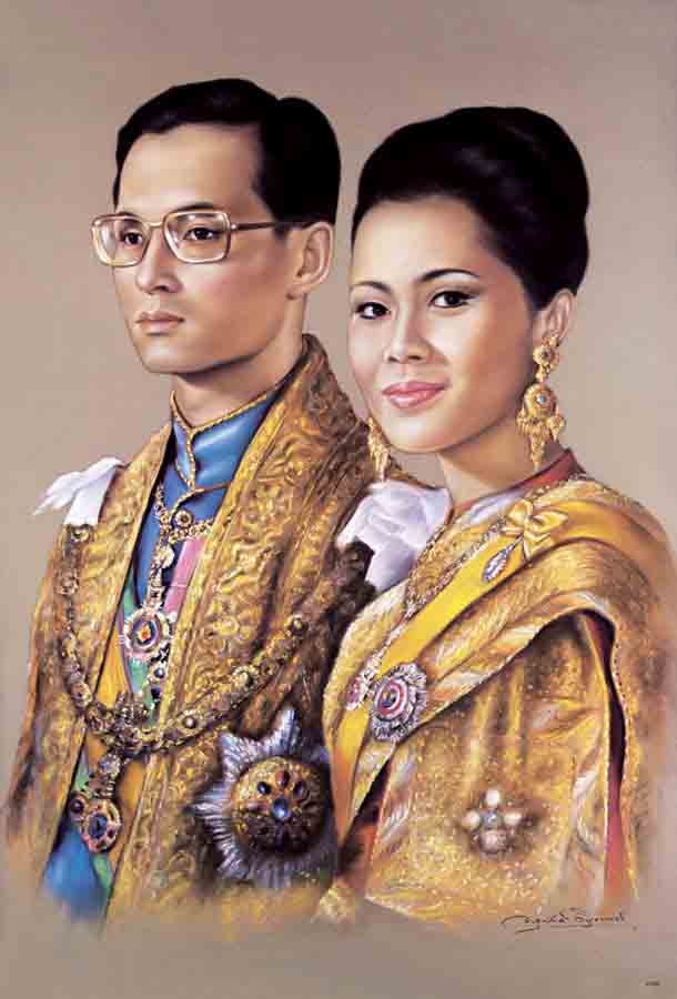 รูปในหลวงและพระราชินี