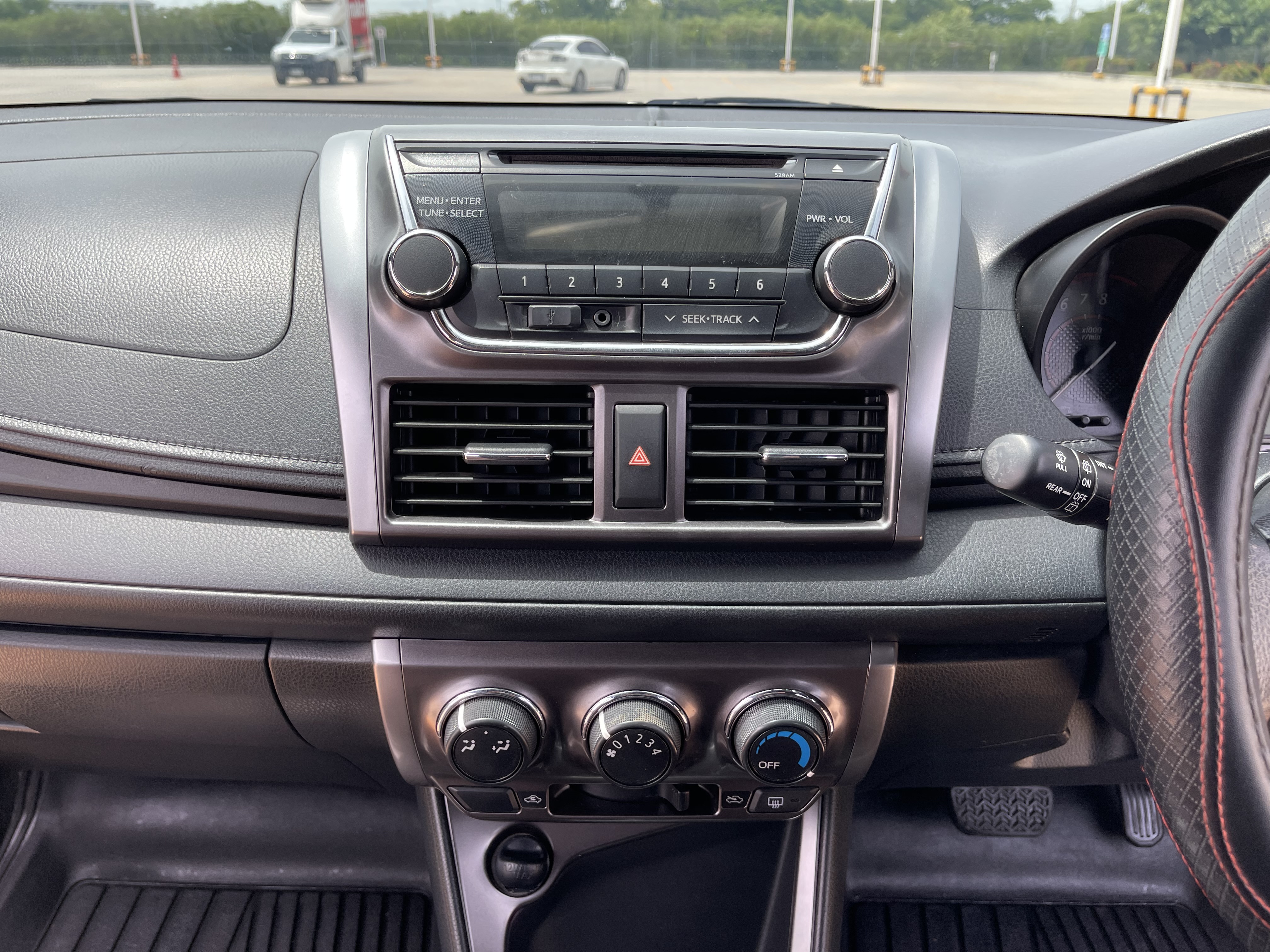 Toyota Yaris 1.2 E At 2014 เทาดำ