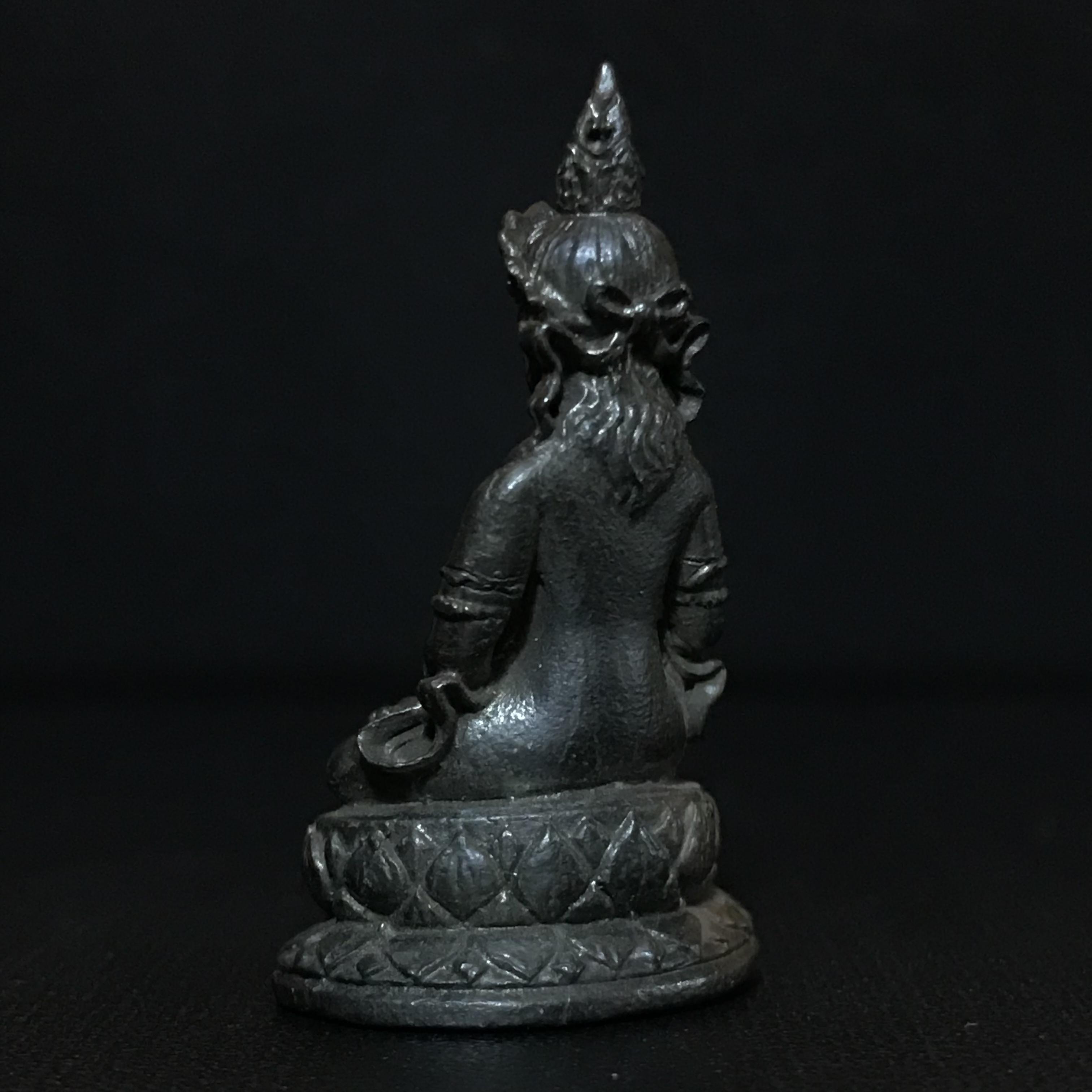 พระกริ่งธิเบตอวโลกิเตศวร ภปร.(พระไวโรจนะพุทธ)วัดมังกรกมลาวาส(เล่งเน่ยยี่) รุ่นแรกปี2515 เนื้อนวโลหะ(ในหลวงรัชกาลที่9เสด็จเททอง)(หายาก)