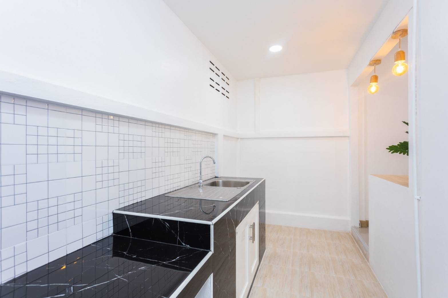 For Sale : Thalang, Single-storey townhouse, 3 Bedrooms 1 Bathrooms