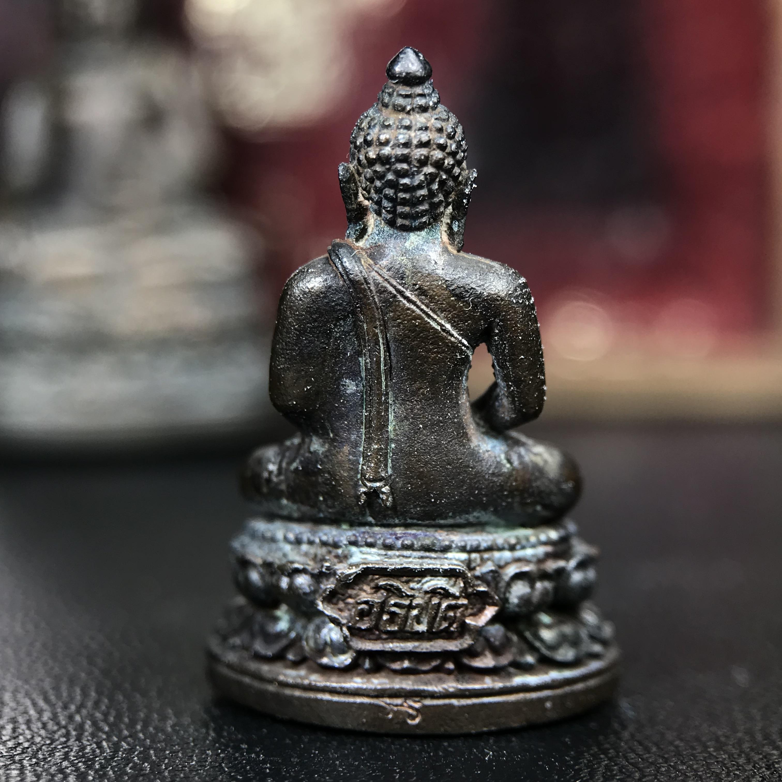 พระกริ่ง-พระชัยวัฒน์อธิบดี ปี2525 ของดีอัยการ (มีไว้บูชาเลื่อนยศเลื่อนตำแหน่งทุกท่าน)(1ใน 2525 ชุด)****ชุดหมายเลข ๗๘๖ ****มียศ มีบารมี สมกับความหมายของนาม พระกริ่งอธิบดี “พระกริ่งผู้เป็นใหญ่ในหมู่พระกริ่งทั้งหลาย”