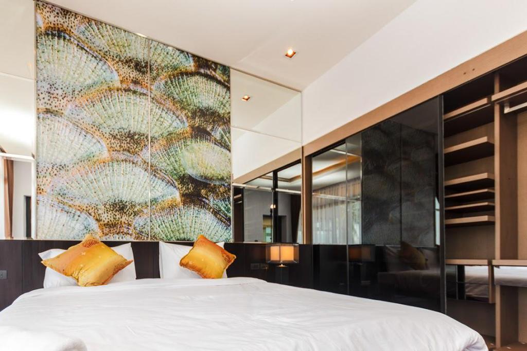 For Sales : Rawai, Private Pool Villa with Sea view, 3 Bedrooms 4 Bathrooms