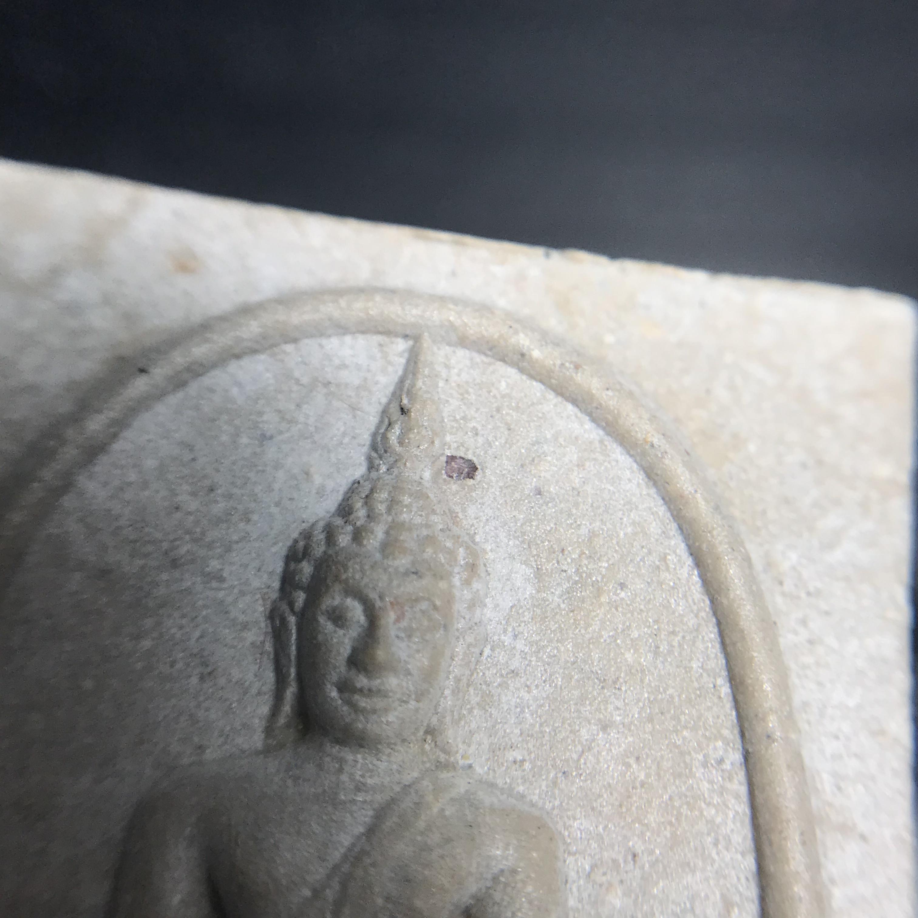 พระพุทธชินสีห์ ภปร. ทันโต เสฏโฐ ปี2533 พิมพ์ใหญ่ พร้อมใบรับรองบรรจุพระทนต์ในหลวง รุ่นเดียวในประวัติศาสตร์ ****รุ่นนี้ขอแนะนำ****(องค์พิเศษมีพลอยแดงติดด้านหน้า พบเจอหายาก))