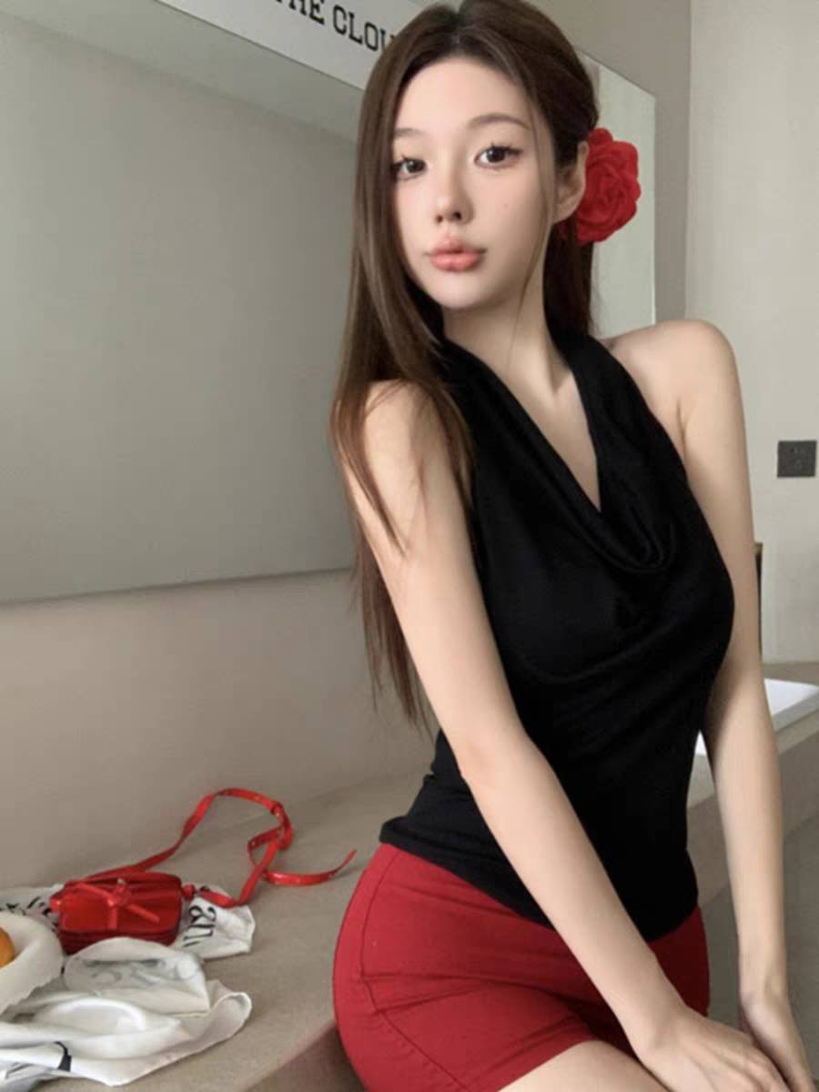 คล้องคอเปิดหลัง