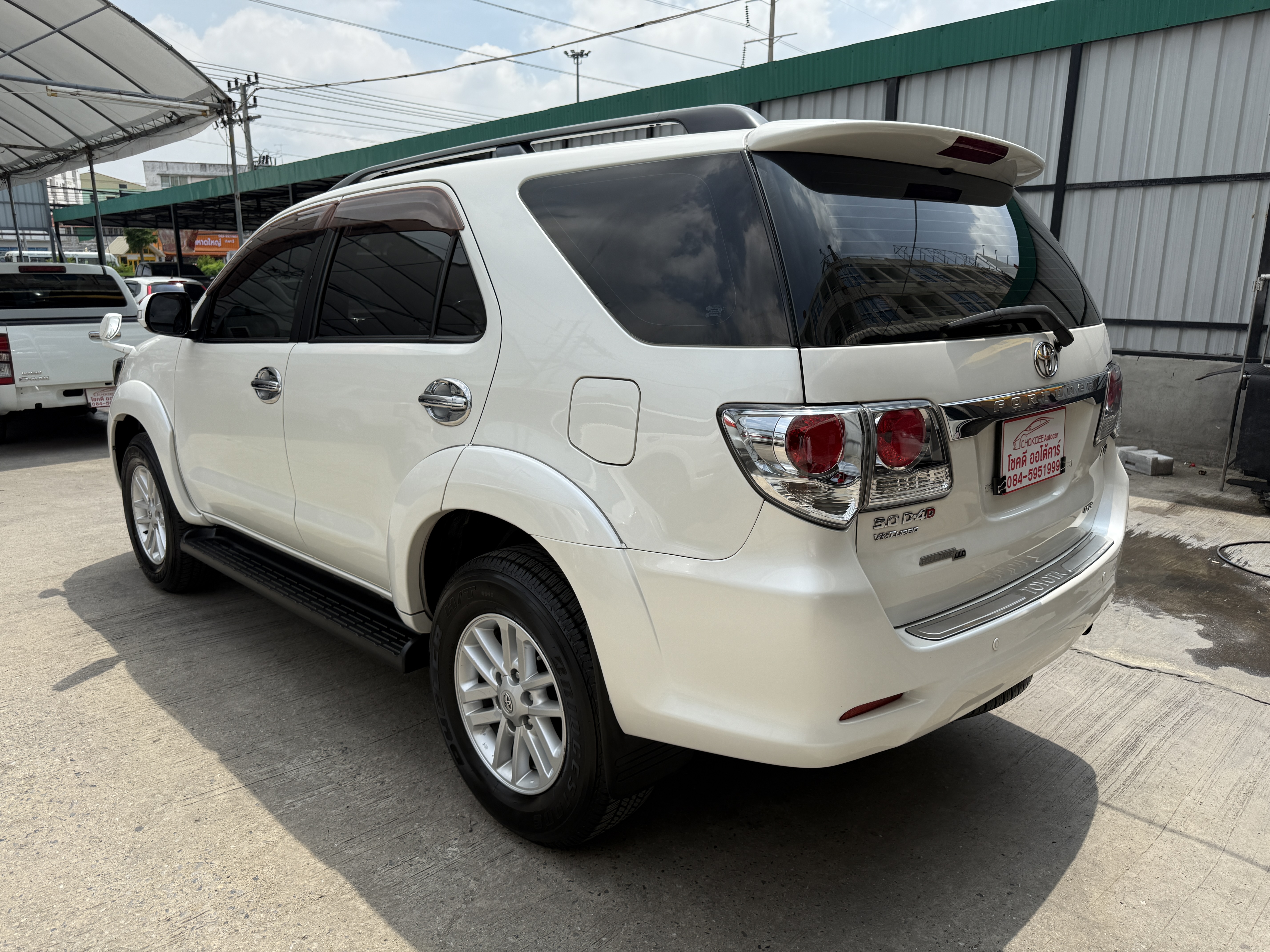 Toyota Fortuner Champ 3.0 V Navi 4WD At 2013 ขาวมุก