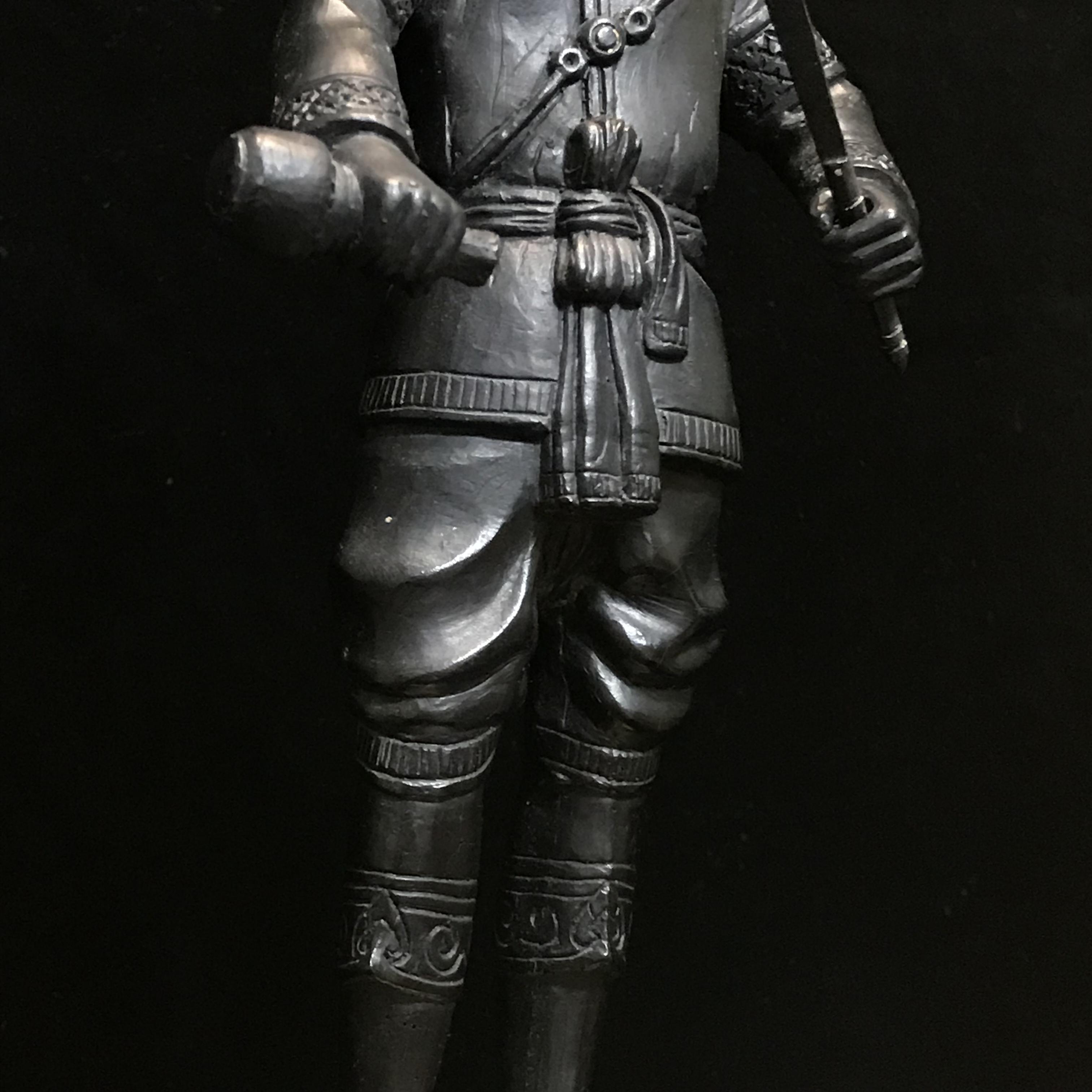 พระบรมรูปหล่อและเหรียญสมเด็จพระนเรศวรมหาราช ที่ระลึกครบ 100 ปี กองทัพภาคที่3 พ.ศ.2545