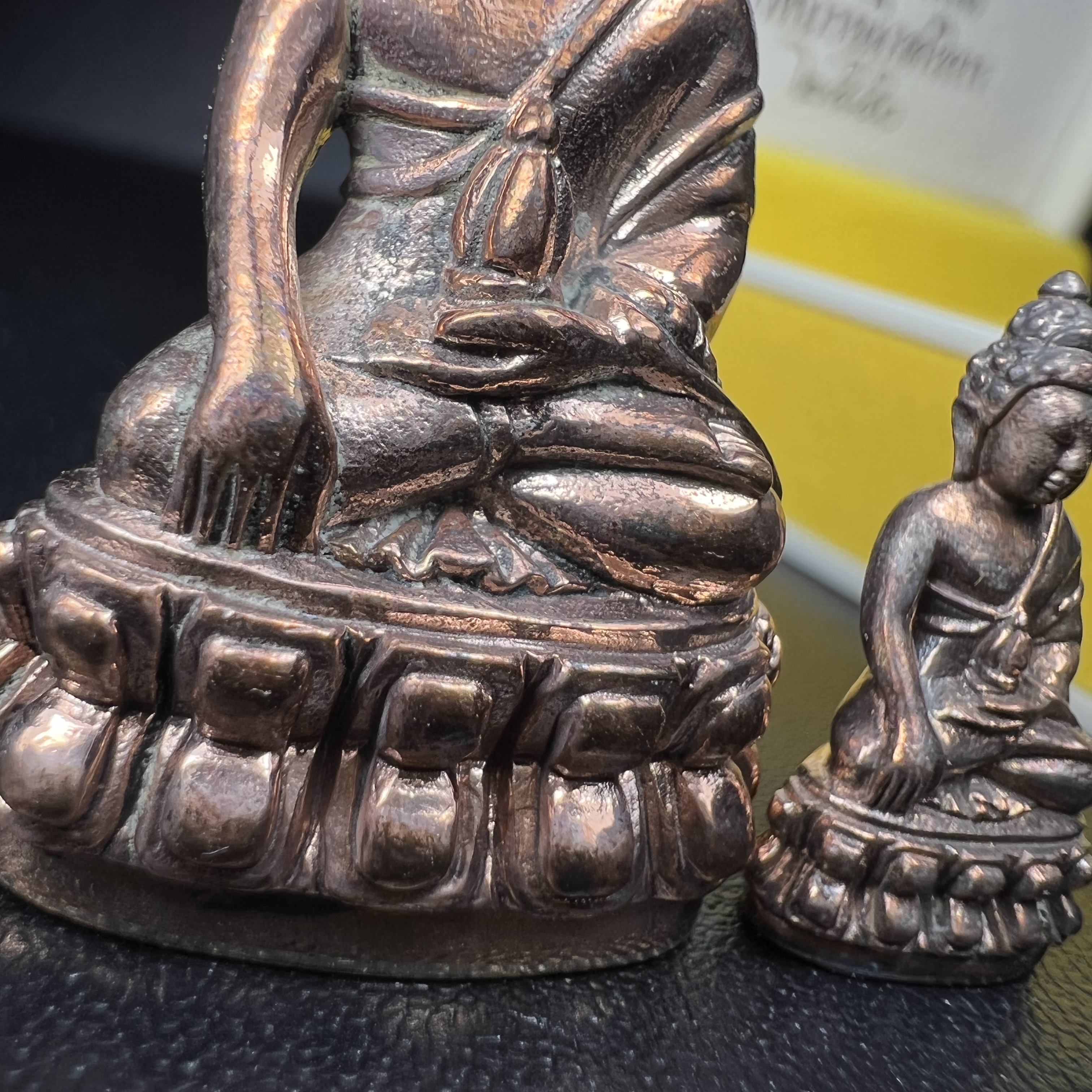 พระกริ่ง-พระชัยวัฒน์ ภ.ป.ร. มหามงคลทรงเจริญพระชนมพรรษา 80 พรรษาและ 90 ปี แห่งการสถาปนาจุฬาลงกรณ์มหาวิทยาลัย พิธีพุทธาภิเษก ณ วัดบวรนิเวศวิหาร ปี2550 เนื้อนวโลหะ(ทองชนวนพระกริ่งเป้งย้ง หลวงปู่โต๊ะวัดประดู่ฉิมพลี ทองชนวนกริ่งรุ่นเก่าที่สำคัญของวัดบวร)