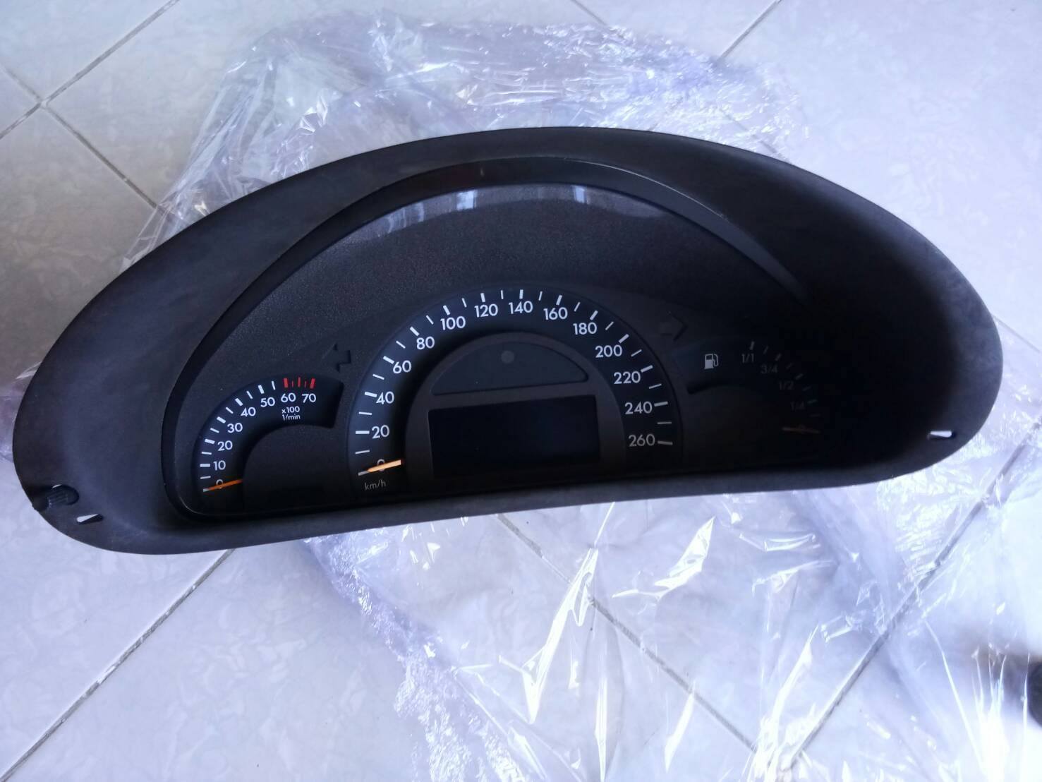 เรือนไมล์ BENZ W203
