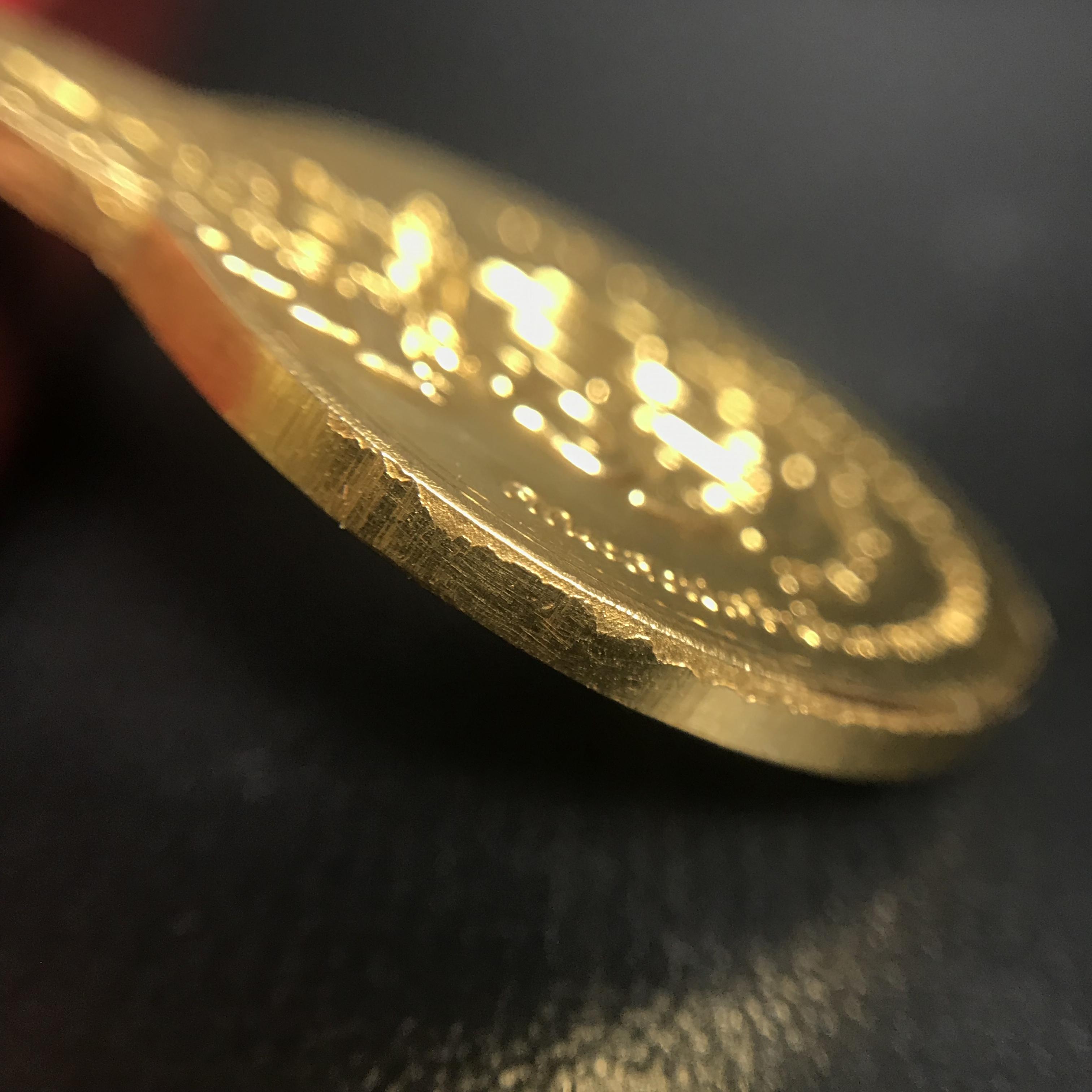 เหรียญพระชัยหลังช้าง ภปร. ปี2530 เนื้อทองคำ พิมพ์ใหญ่ 15กรัม(หนักหนึ่งบาท) พิธีใหญ่ นิยม สภาพสวย กล่องบรรจุเดิมครบ หายากมาก