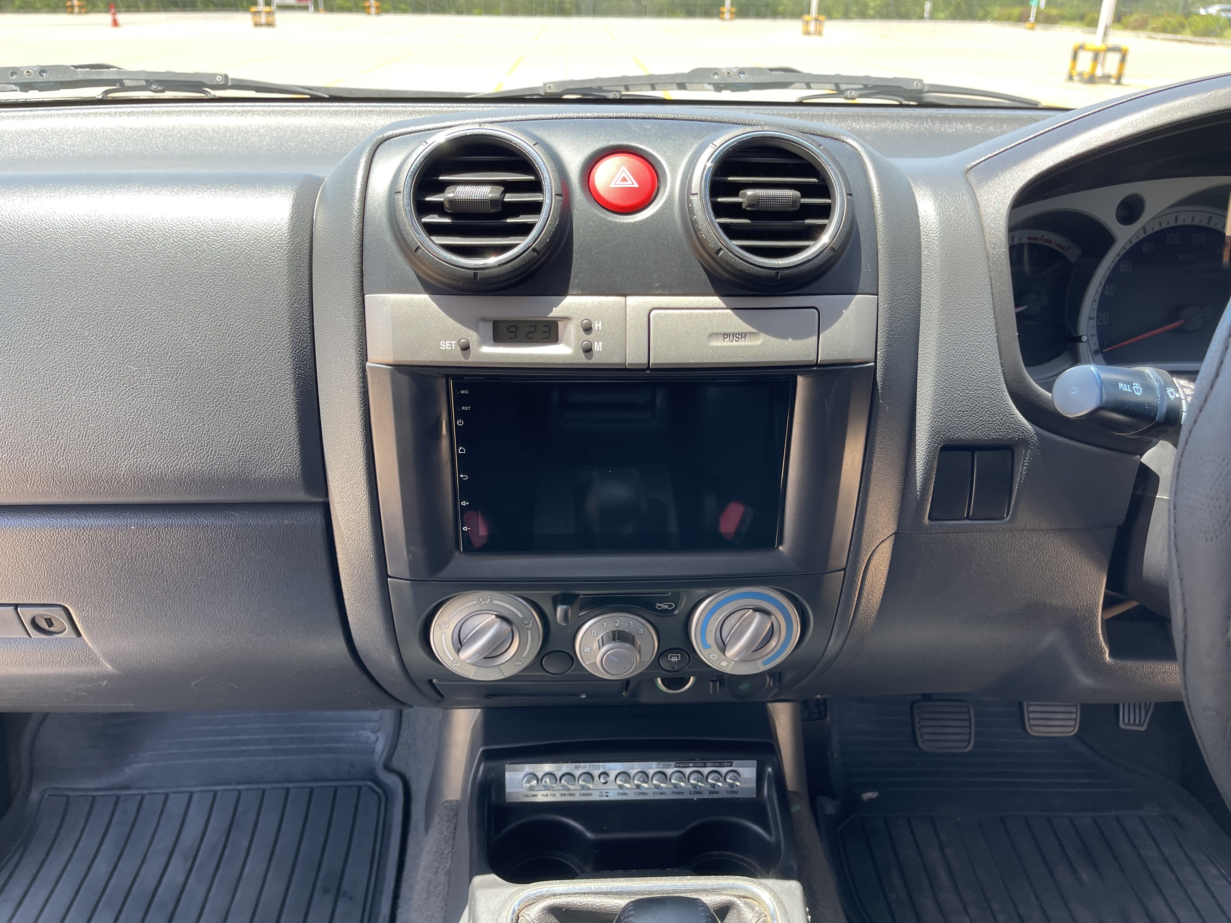 Isuzu Dmax Cab SLX 2.5 2010 เงิน