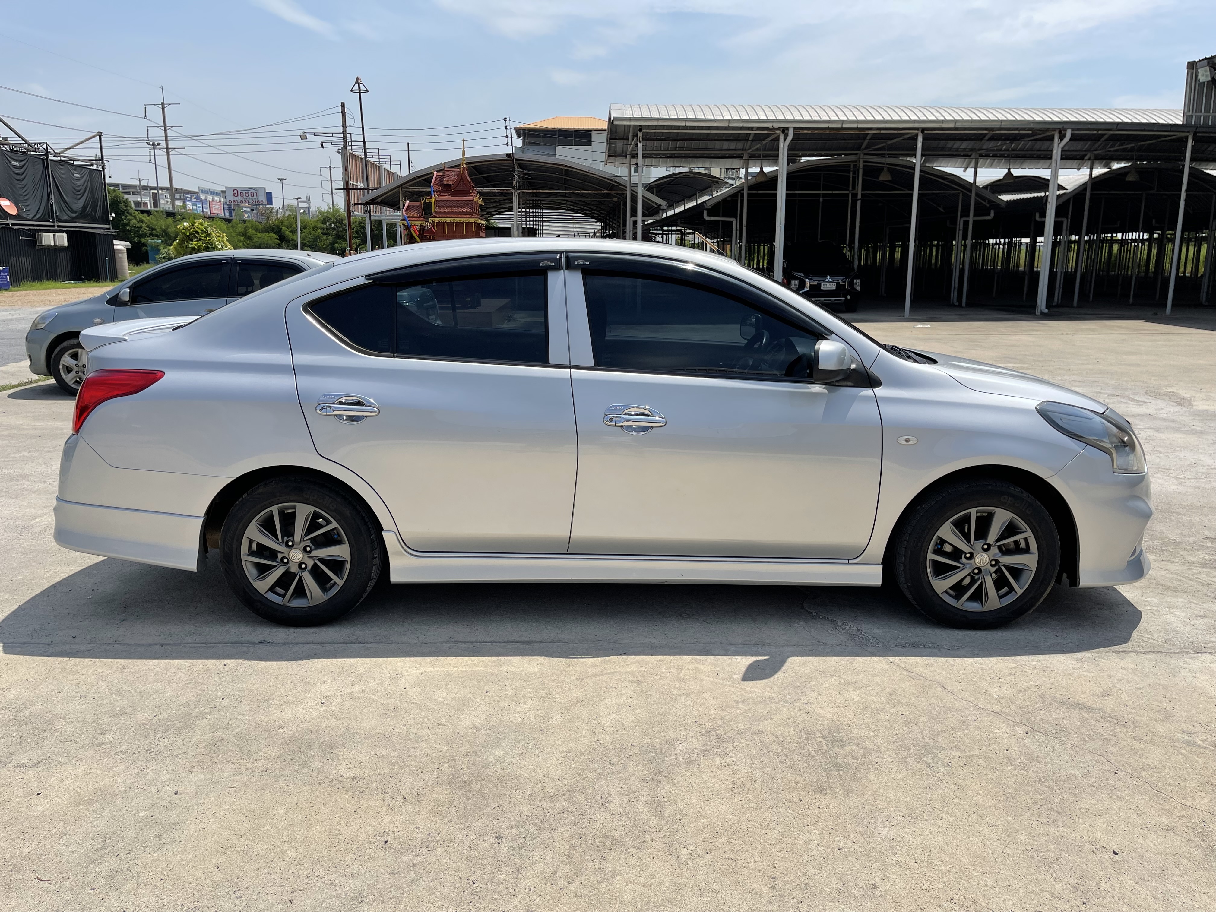 Nissan Almera 1.2 E Sportech 2018 เงิน