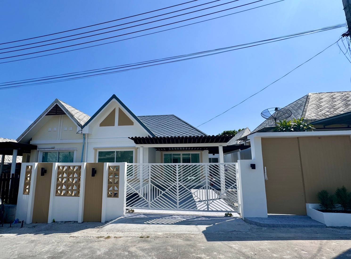 For Sale : Pakhlok, Twin House @Baan Promphun, 3 bedrooms 2 bathrooms