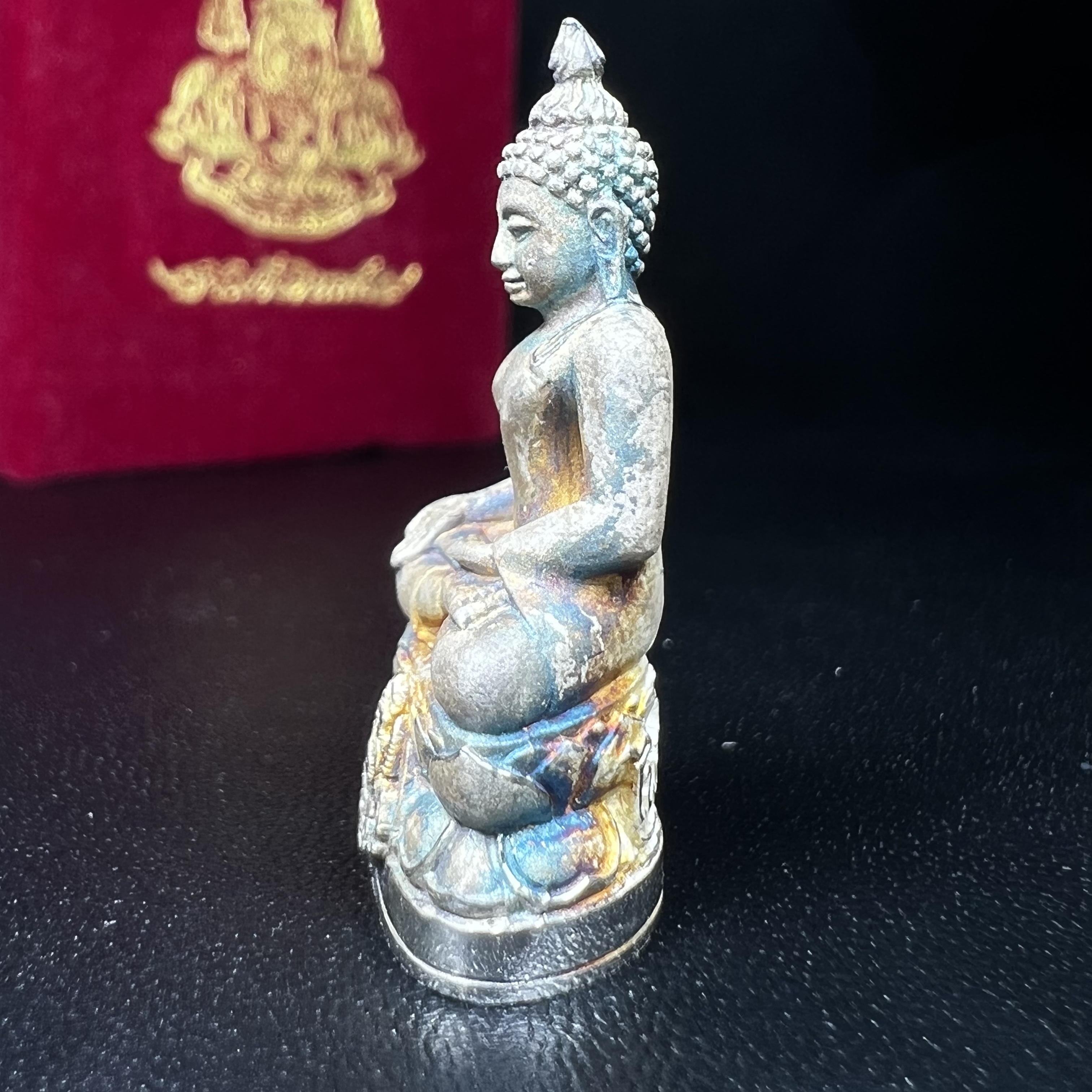 พระกริ่งไพรีพินาศ ตรากาญจนาภิเษก วัดบวรนิเวศวิหาร ที่ระลึกในหลวงรัชกาลที่9 ครองสิริราชสมบัติครบ 50 ปี เนื้อเงิน(สภาพผิวเดิม ขึ้นสีรุ้งธรรมชาติ สวยแบบนิยม)พร้อมกล่องบรรจุเดิม หมายเลข 5493