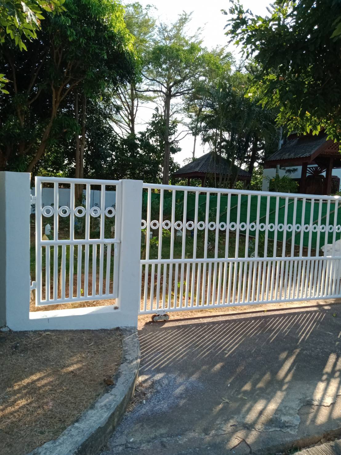 For Sales : Land Rawai, Soi Namjai , 64 SQ.W. , Garden View.