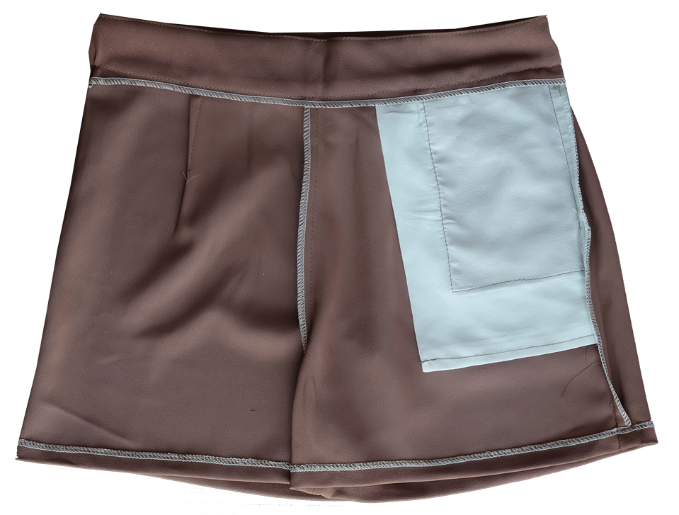 กางเกงขาสั้นเอวสูงผ้าฮานาโกะ สีน้ำตาลเข้ม กระเป๋าขวา ซิปซ้าย Size S M L XL