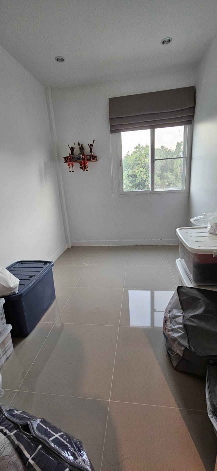 For Rent : Kuku-Ratsada, 2-Story Town House, 3 bedrooms 2 bathrooms