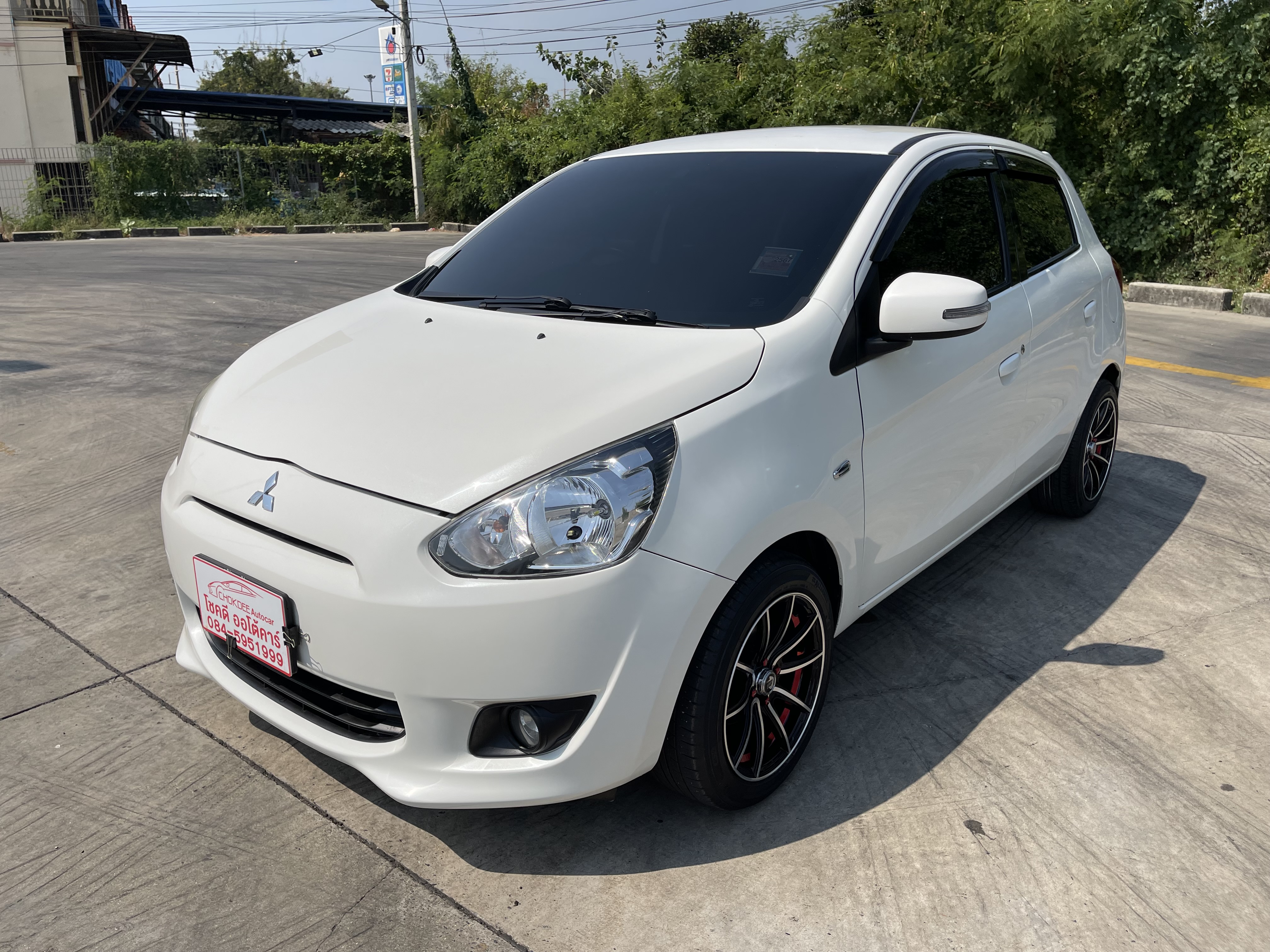 Mitsubishi Mirage 1.2 GLS At 2015 ขาว