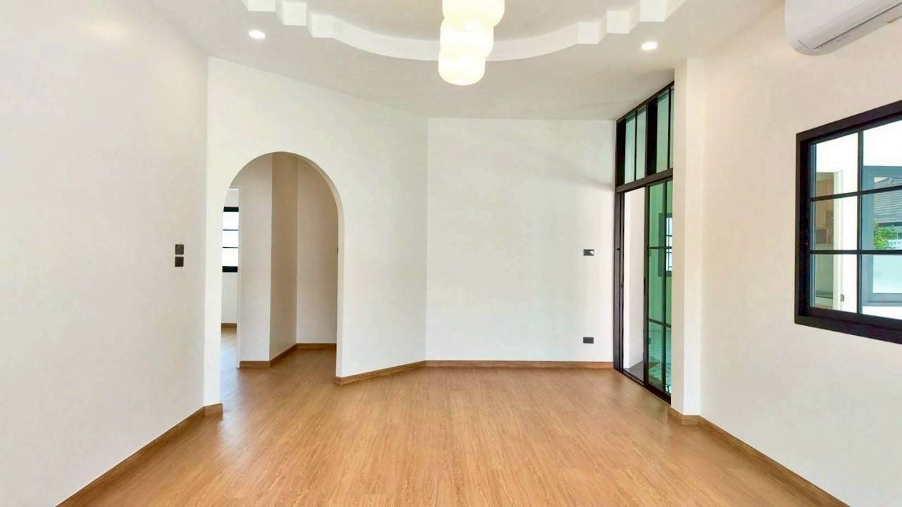 For Sale : Pakhlok, Single-story house, 3 bedrooms 2 bathrooms