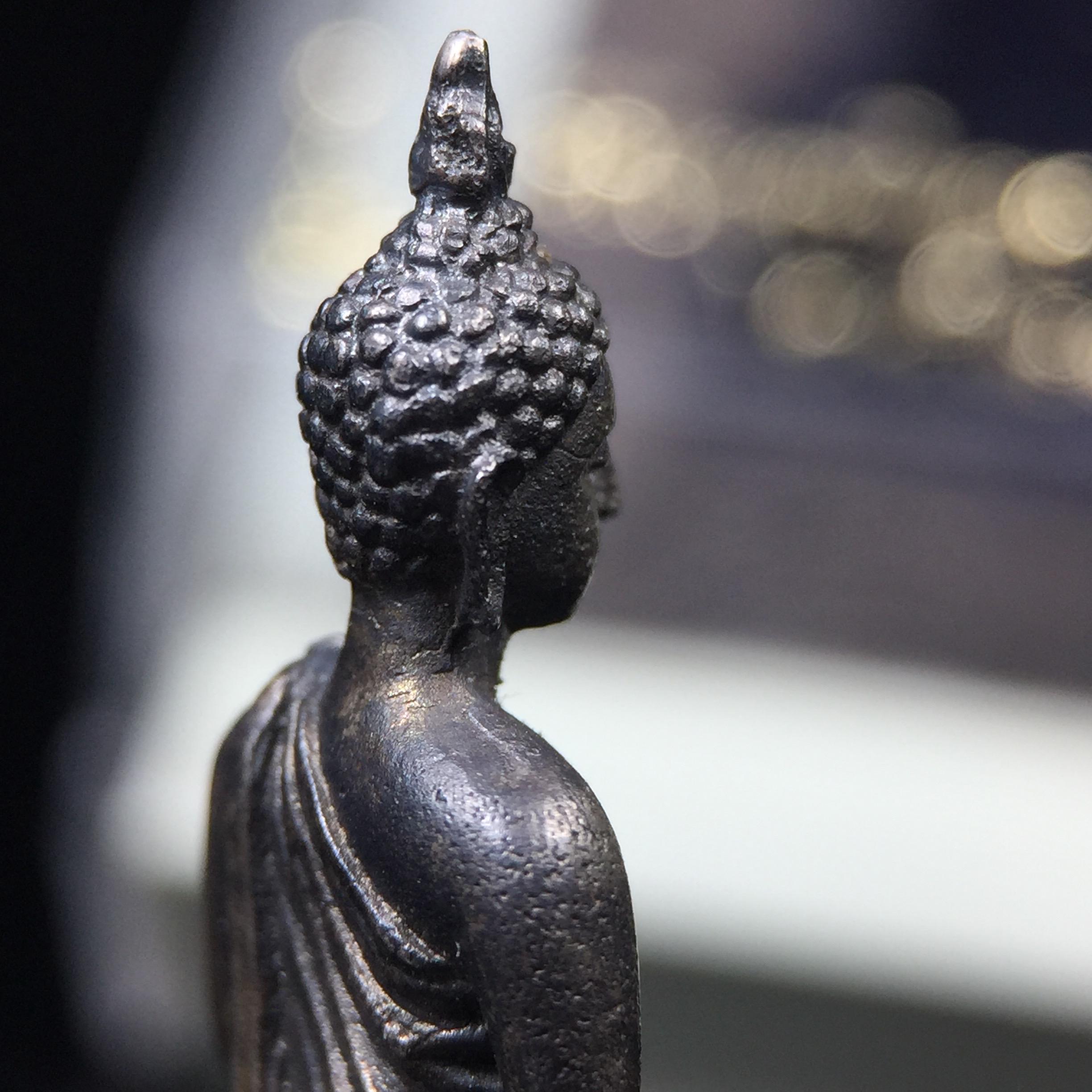 พระกริ่งพรหมรังสี อนุสรณ์ 190 ปี สมเด็จพระพุฒาจารย์ โต วัดอินทรวิหาร ปี2521 เนื้อเงิน(ผิวเดิมเข้มขลัง)พิธีมหาพุทธาภิเษกครั้งยิ่งใหญ่ พิธีสรรพสิทธิชัยไพรีพินาศมหามังคลาภิเษก หมายถึงฤกษ์การปลุกเสกที่เน้นด้านโชคลาภ มีชัยชนะต่อศัตรูการค้า การงาน(รุ่นนี้แนะนำ)