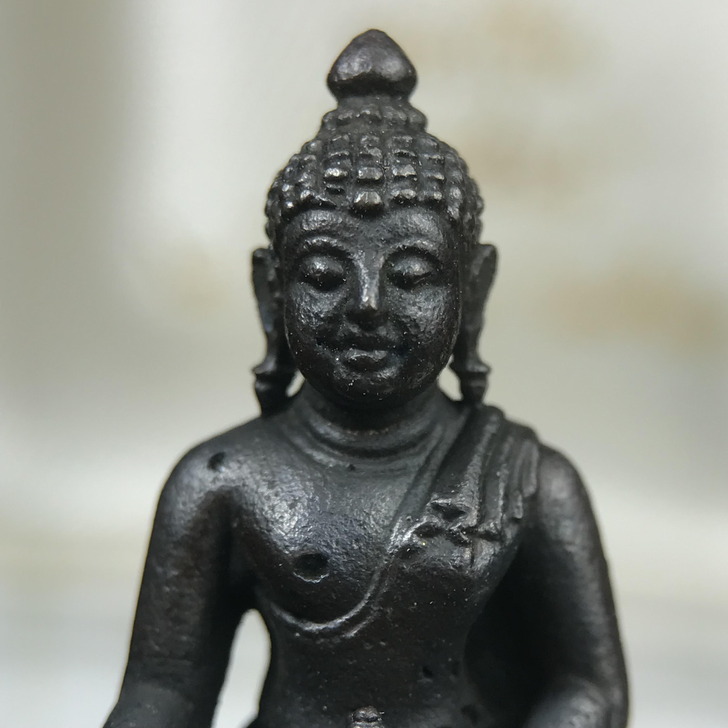 พระกริ่งวาสนา(รุ่นแรก) 80 พรรษา สมเด็จพระสังฆราช (วาสน์) วัดราชบพิธฯ ปี2521 เนื้อนวโลหะ(ตอกโค๊ตพระปิดตา) โดยมีหลวงปู่โต๊ะ วัดประดู่ฉิมพลีร่วมปลุกเสก พร้อมกล่องบรรจุเดิม(รุ่นแรก คอตั้งตรงได้สัดส่วน หายาก)