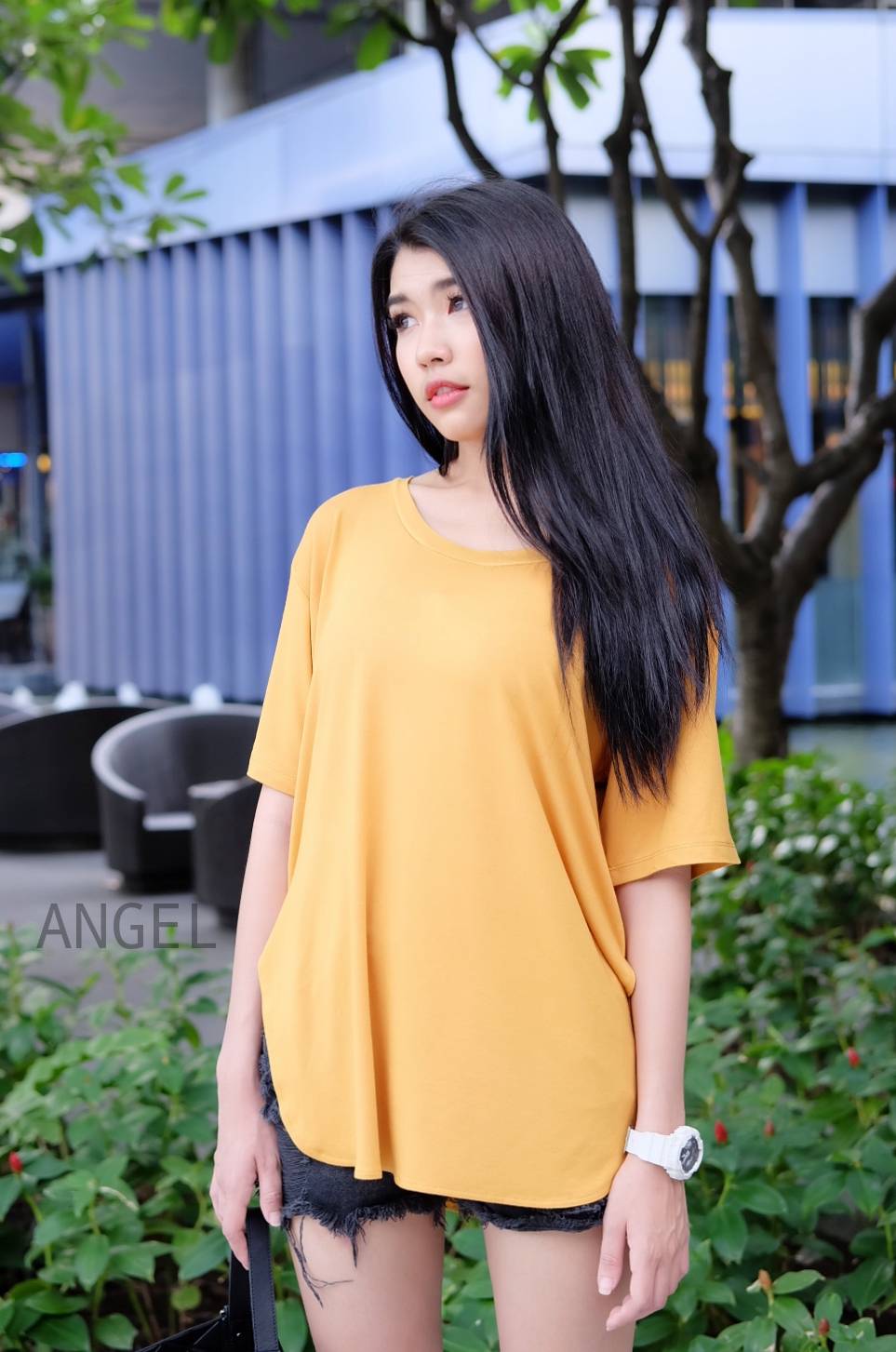 ชายโค้ง