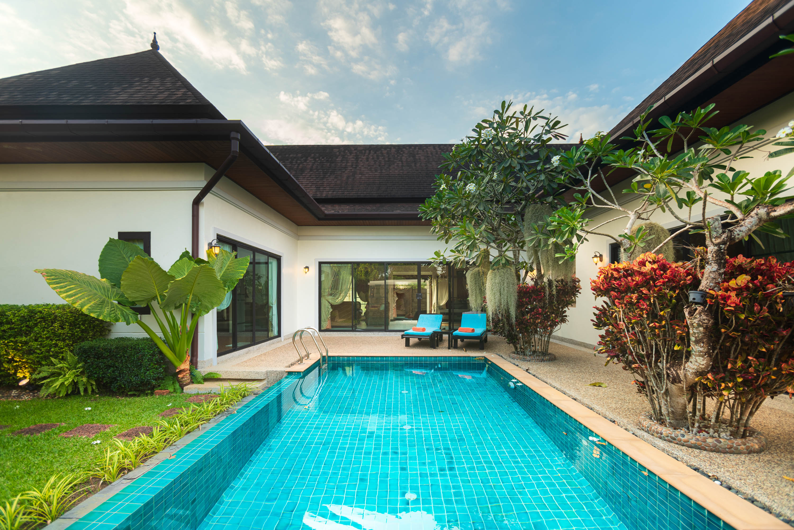 For Rent : Private Pool Villa in Cherngtalay Bang Tao beach 2 Bedrooms 2 Bathrooms 138sqw.