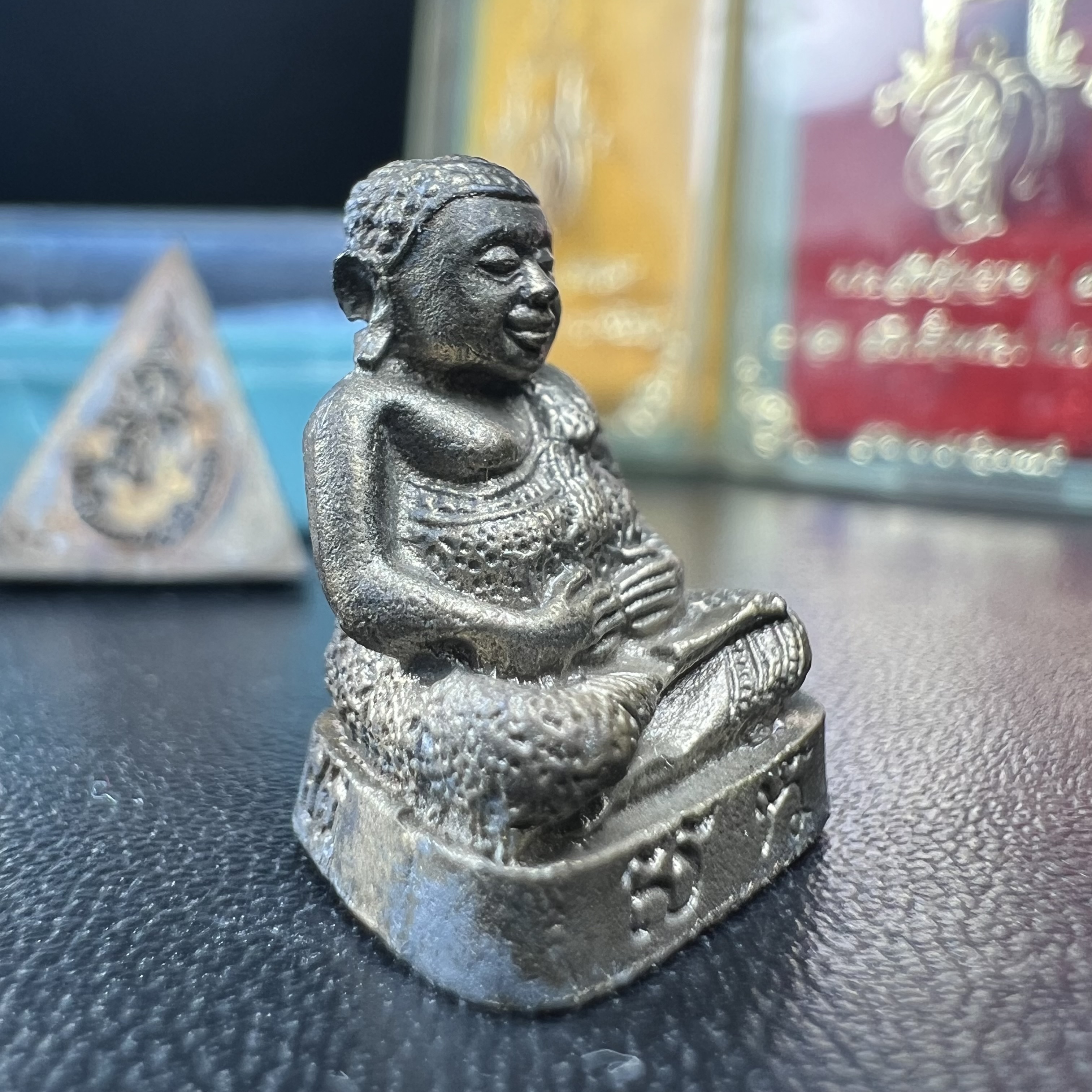 สมเด็จนางพญาจิตรลดา สก. พิมพ์ใหญ่และพิมพ์เล็ก + สมเด็จพระสังกัจจายน์ สก. ครบชุดเนื้อนวโลหะ(รวม 3 องค์) เฉลิมพระชนมพรรษา 5 รอบ สมเด็จพระบรมราชินีนาถ ปี 2535 จัดสร้างโดย สำนักนายกรัฐมนตรี (พิธีปลุกเสกใหญ่ 3 วาระ)(ในหลวง ร.๙ และพระราชินี เสด็จในพิธี)