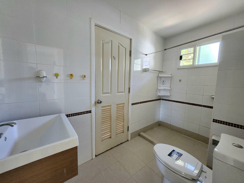 For Rent : Kathu, 2-story detached house, 3 bedrooms 2 Bathrooms