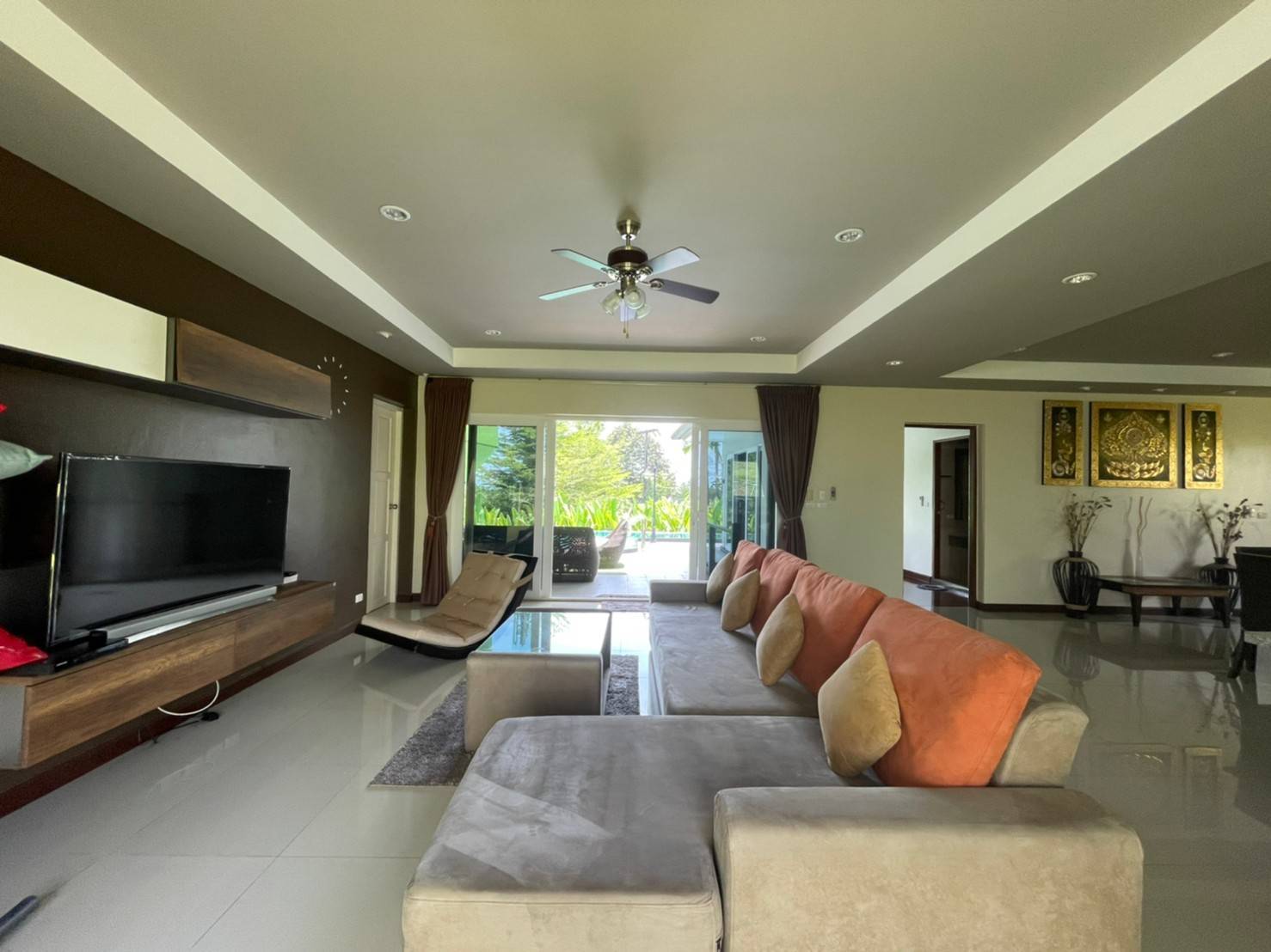 For Sale : Thalang-Yamu Luxury Pool Villa 3 Bedrooms 3 Bathrooms
