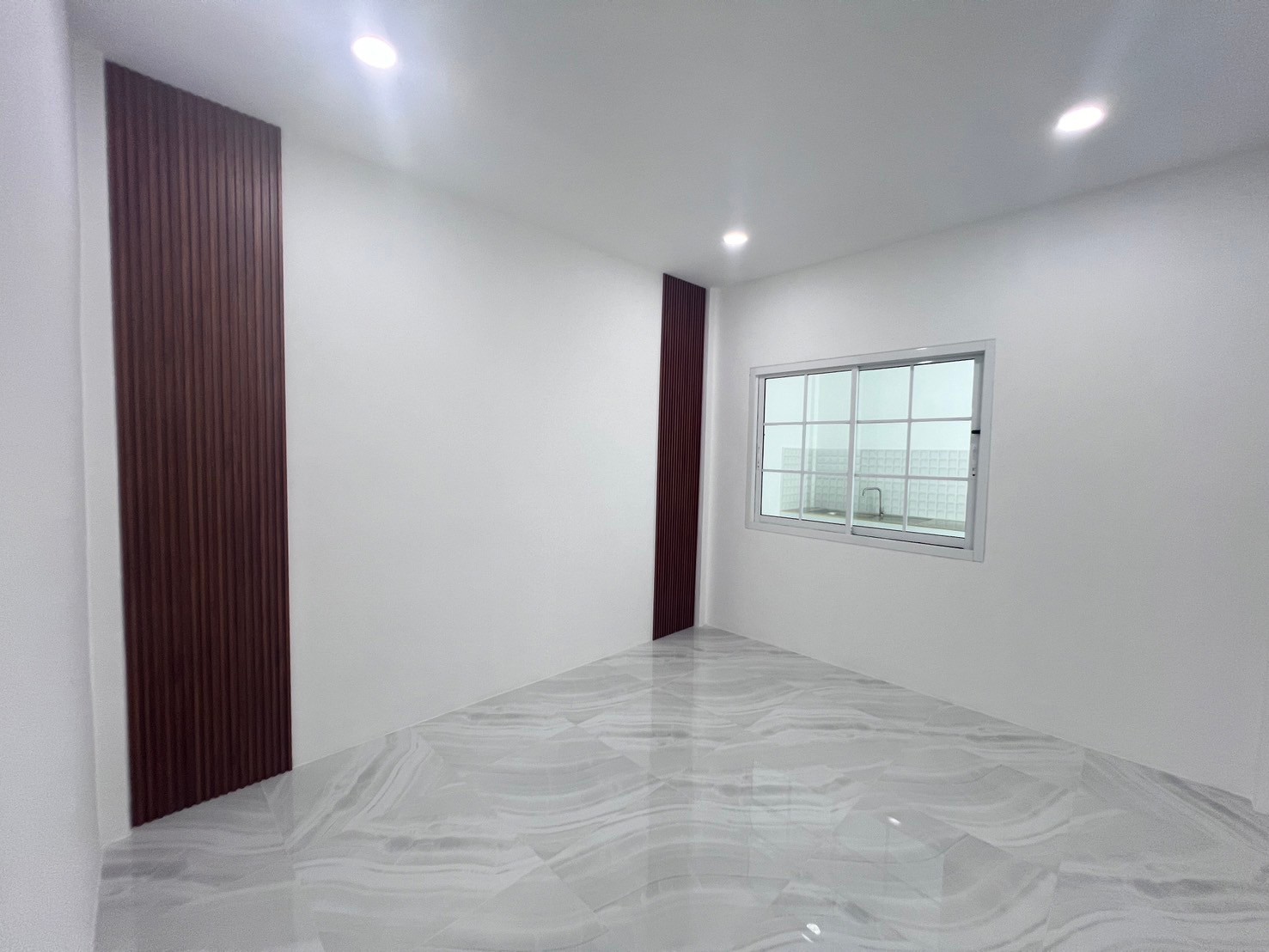 For Sales : Thalang, Town House @Phet Ladda Village, 2 Bedrooms, 1 Bathroom