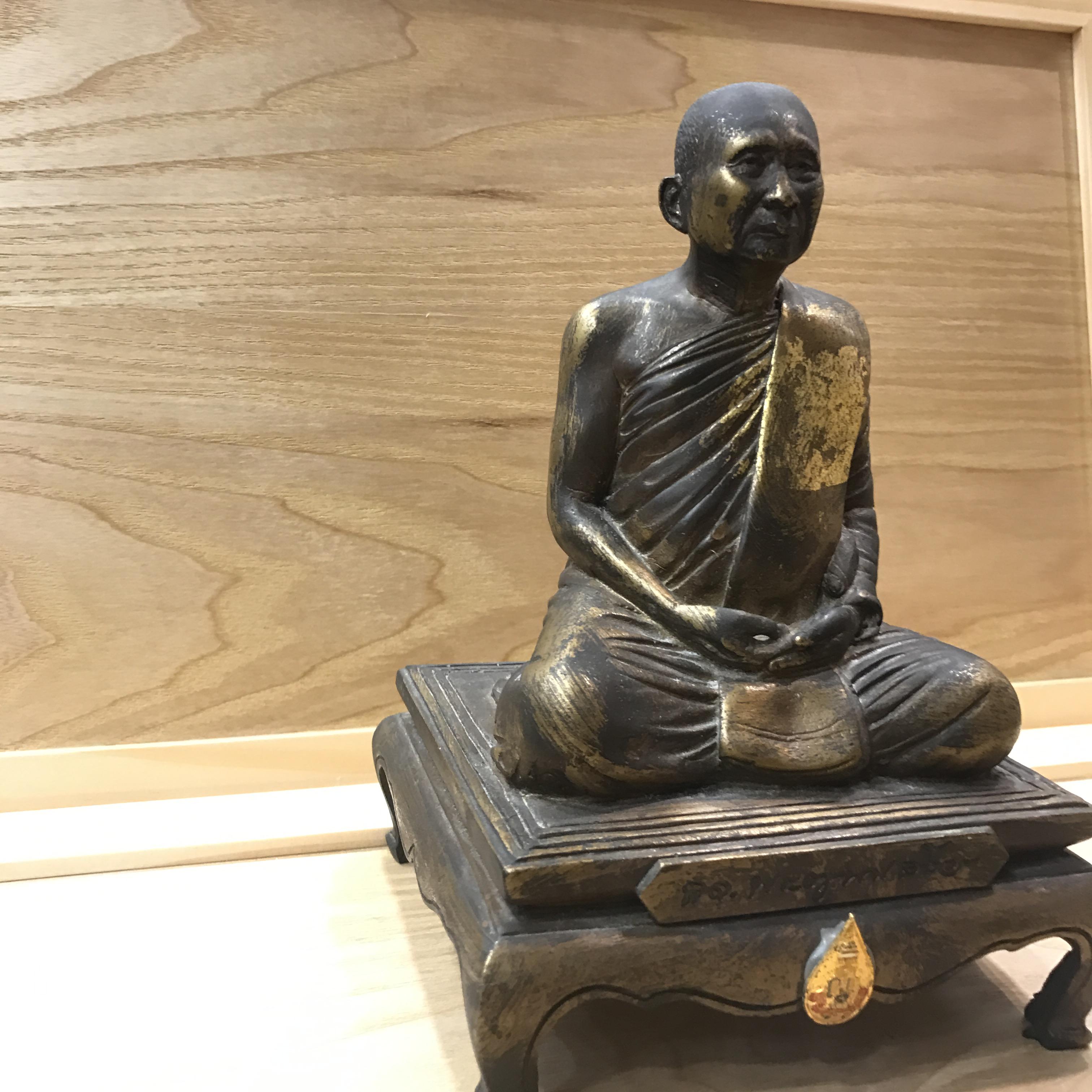 พระรูปเหมือนสมเด็จสังฆราช วัดบวรนิเวศวิหาร (เนื้อทองเหลืองรมดำ)ขนาดบูชาหน้าตัก 4 นิ้ว รุ่น คชวัตร ปี2546