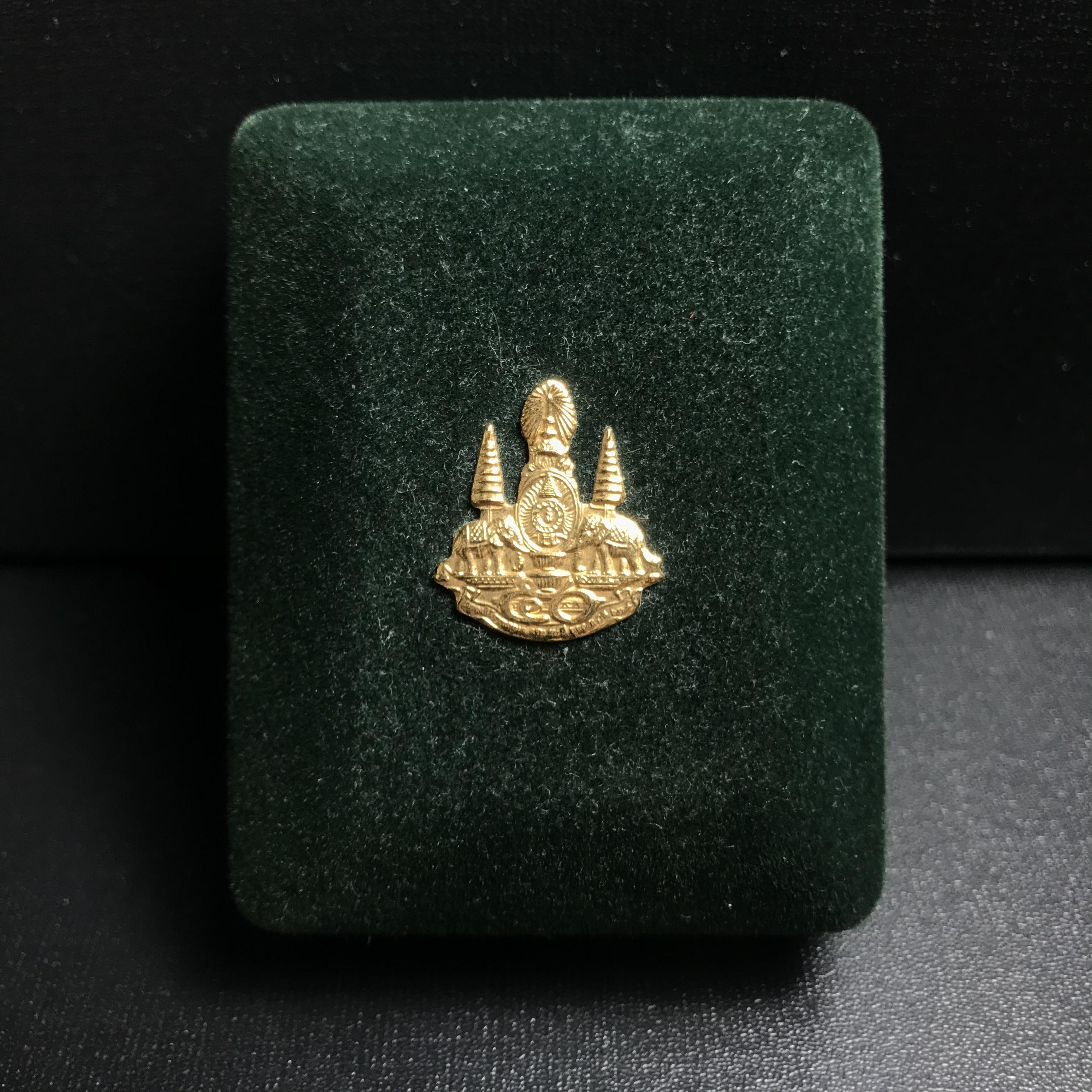 พระกริ่งพุทธโสธร ภปร. รุ่นกาญจนาภิเษก ปี2539 เนื้อเงิน(ผิวเดิมกลับดำเข้มขลังสภาพสวย)(พิธีใหญ่)