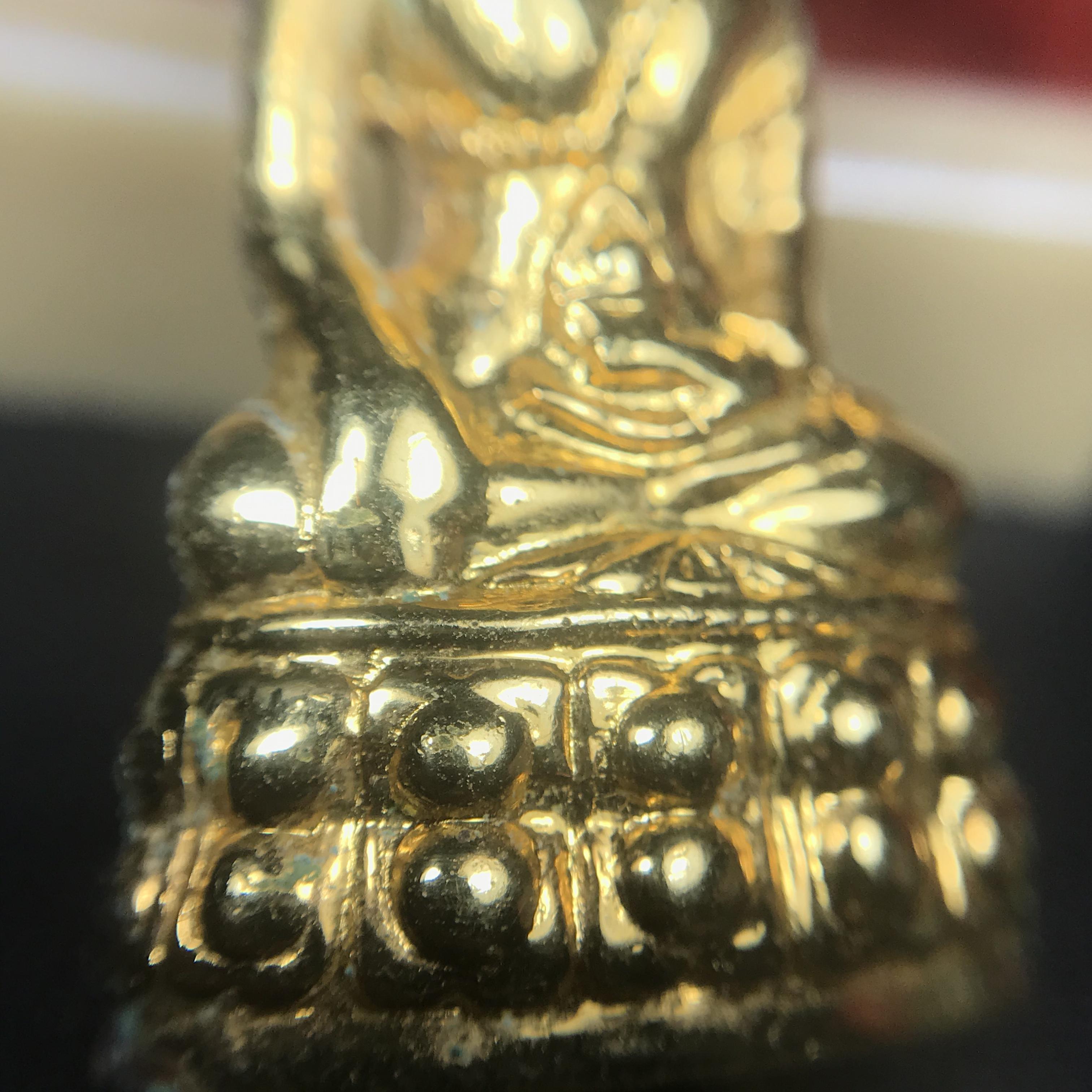 พระกริ่งโสฬส (มปร.) วัดราชประดิษฐ์ ปี 2515 เนื้อกะไหล่ทอง(กรรมการ)(กะไหล่ทองเดิมหายาก กล่องบรรจุเดิมครบ) เนื้อกะไหล่ทองเดิม สร้างน้อย หายาก หลวงปู่ทิม ปลุกเสก(ในหลวงรัชกาลที่9 เสด็จเททอง)พระดี พิธีใหญ่