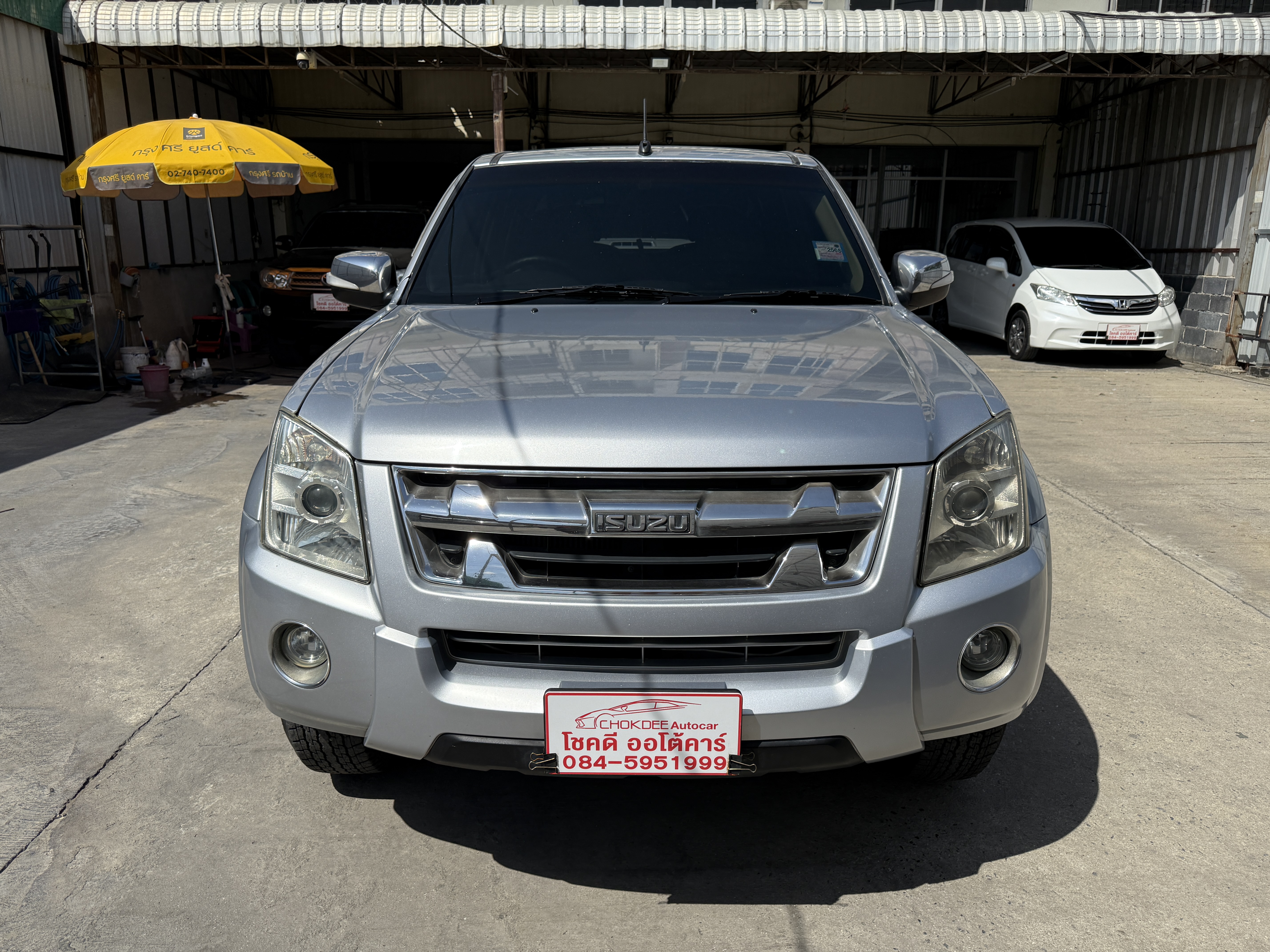 Isuzu Dmax 4ประตู Hilander 2.5 Abs 2010 เงิน