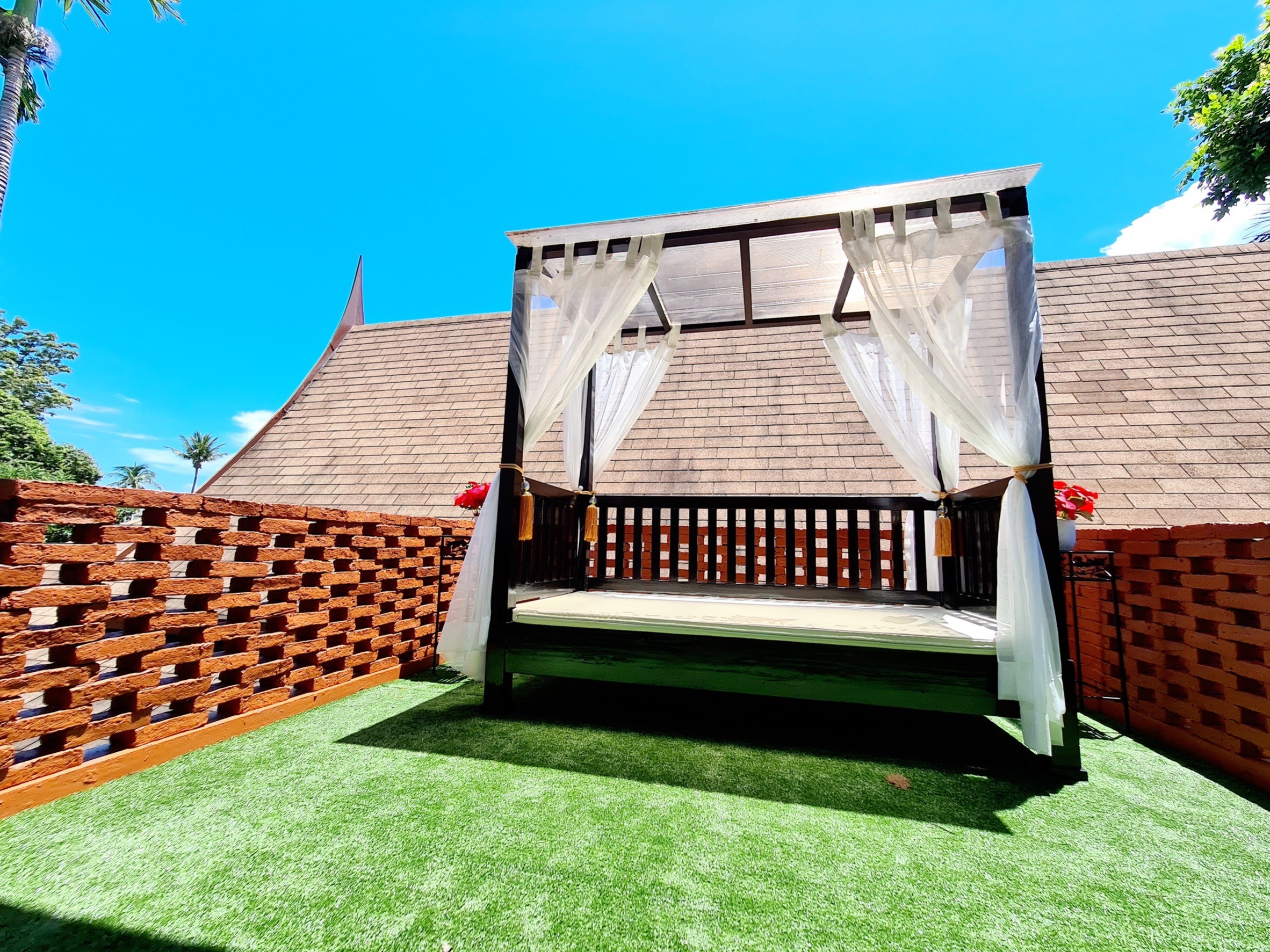 For Rent : Rawai, Stand alone pool villa, 3 bedrooms 4 bathrooms