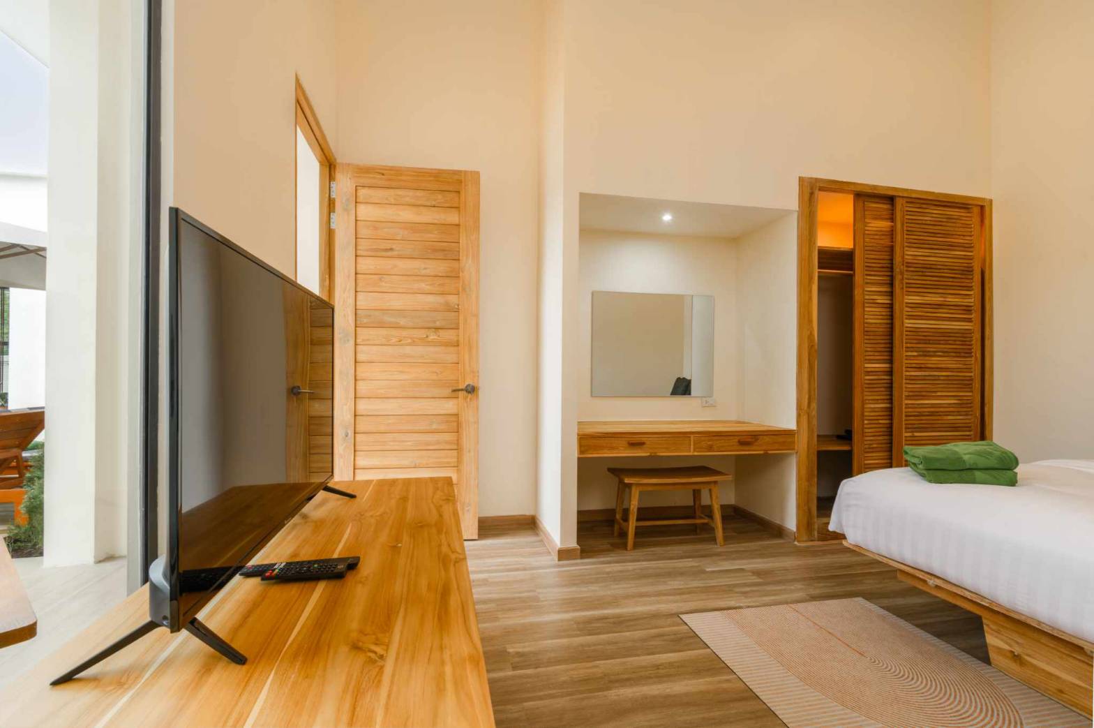 For Rent : Manic-Cherngtalay, Brand New Private Pool Villa, 5 Bedrooms 6 Bathrooms