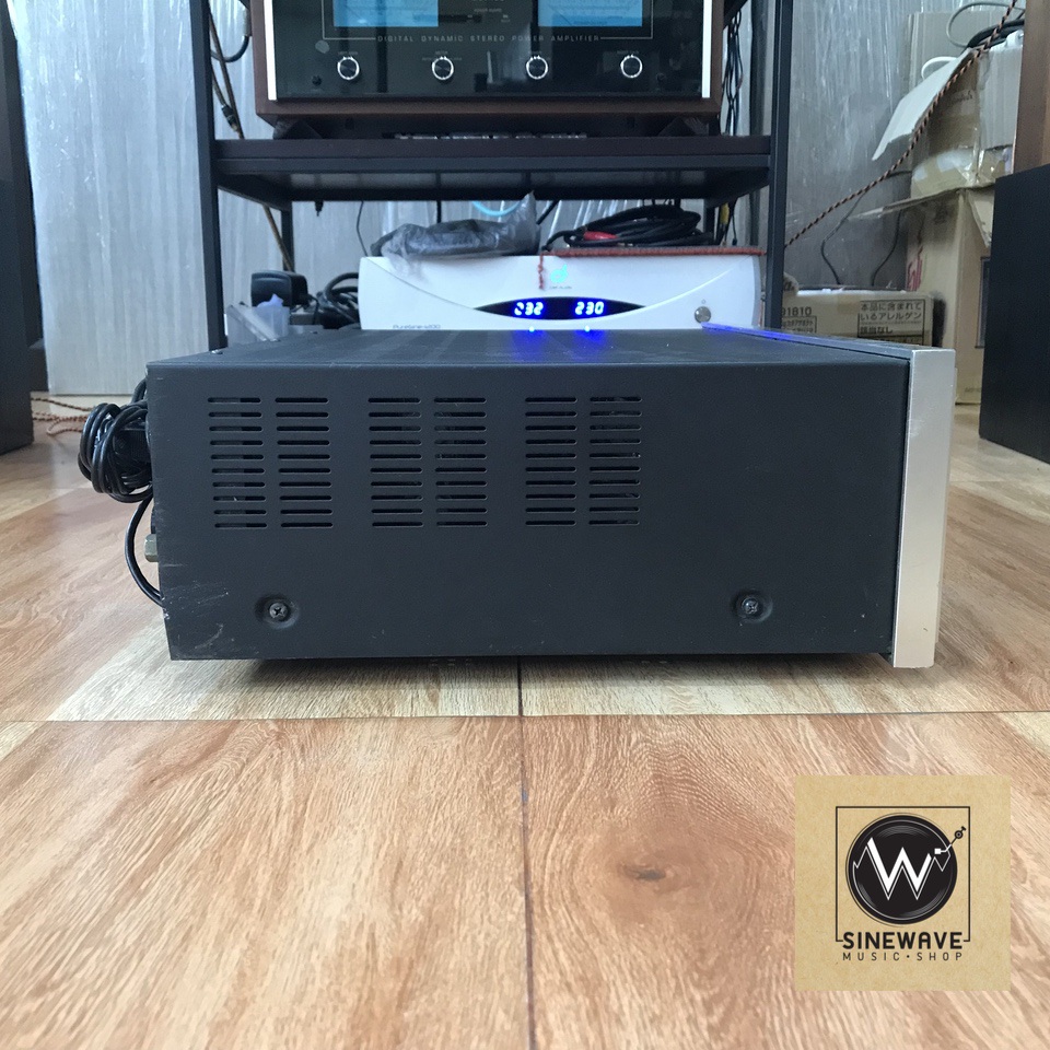 Integrated Amp ยี่ห้อ Sansui รุ่น AU-8500 (Made in Japan)