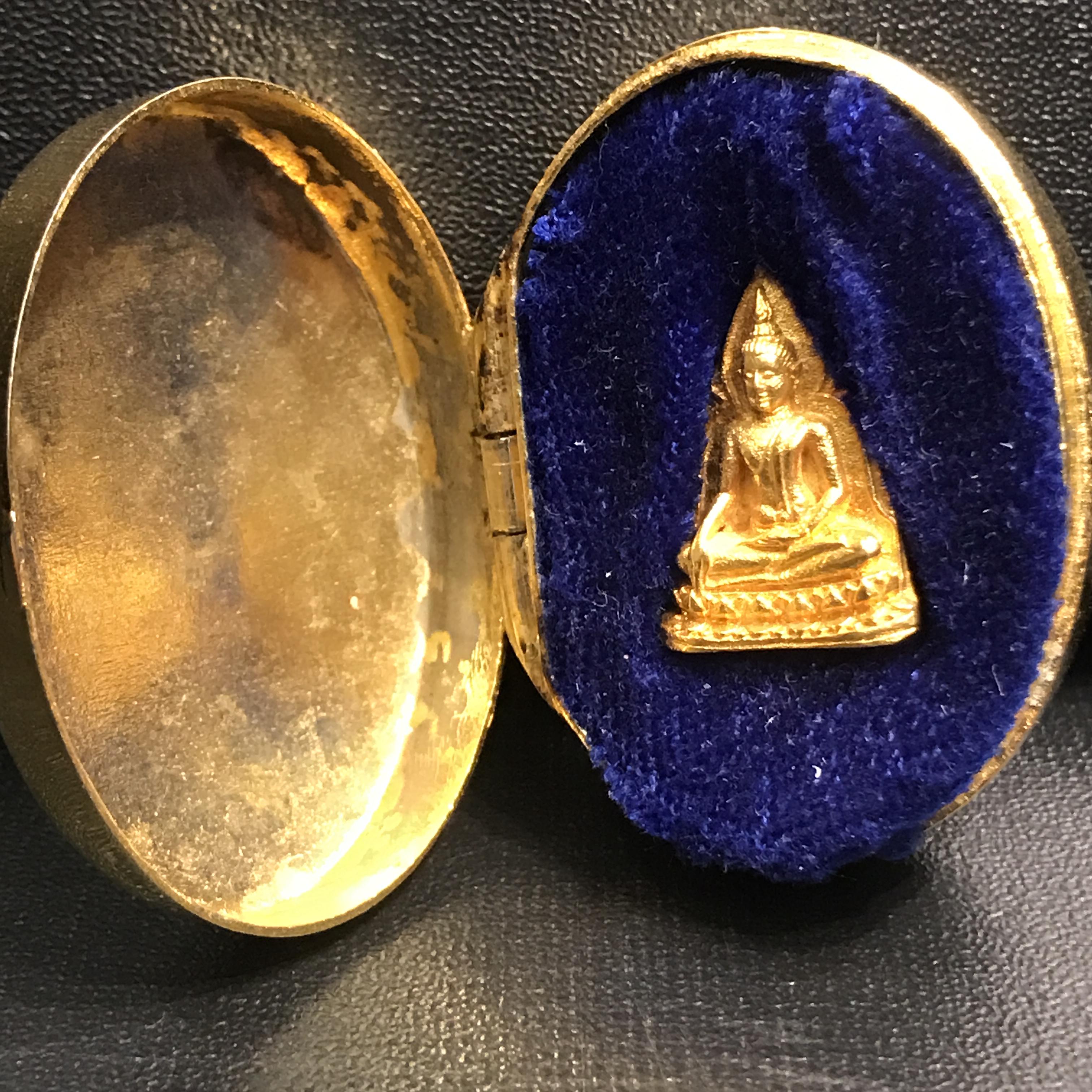 พระสมเด็จนางพญา สก. ปี2535 เนื้อทองคำพิมพ์เล็กพร้องกล่องบรรจุเดิม(ในหลวงและพระราชินีเสด็จในพิธี)