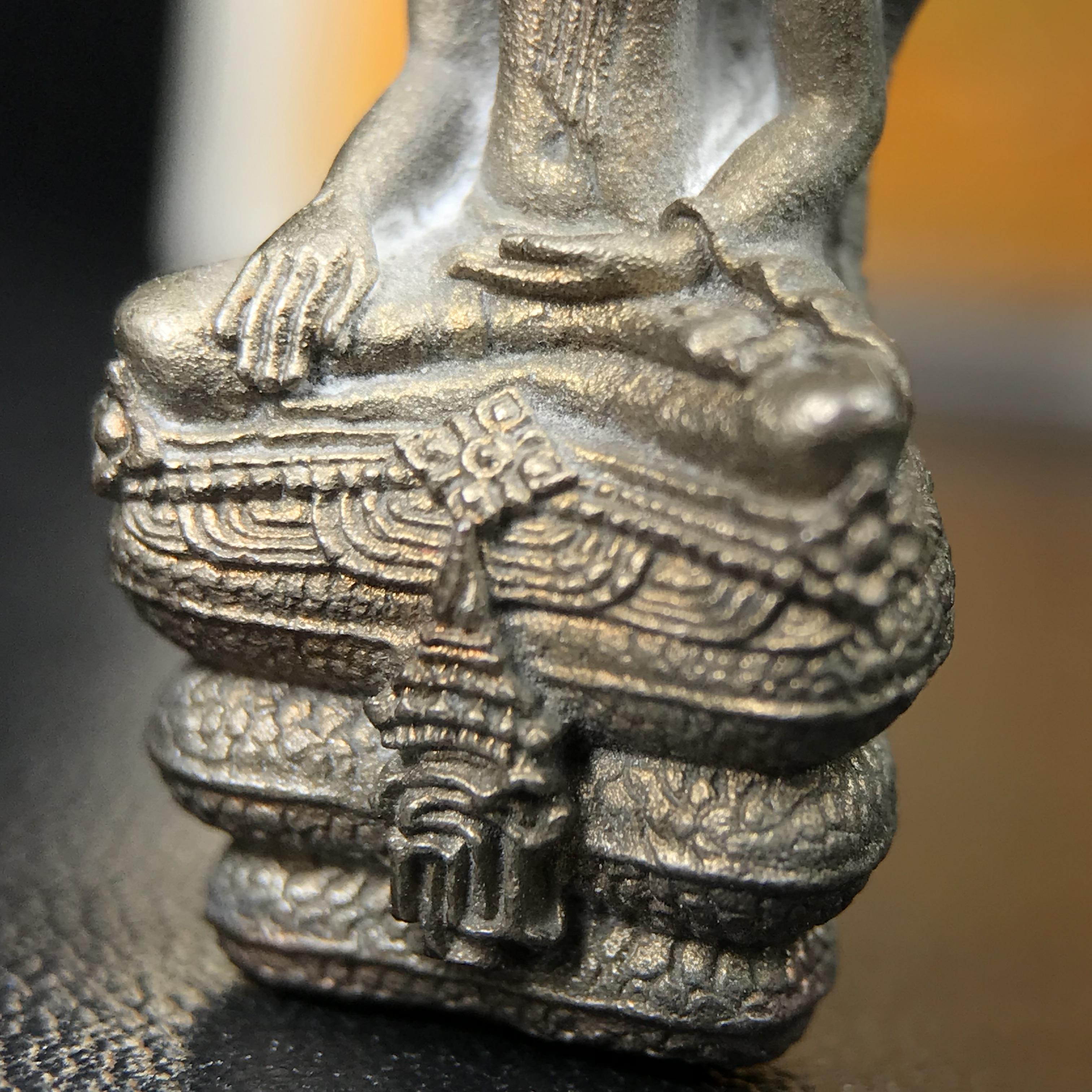 พระพุทธรูปนาคปรกปางมารวิชัย สธ. เนื่องวโรกาสสมเด็จพระเทพรัตนราชสุดาฯทรงเจริญพระชนมายุครบ 3รอบ ปี2534 พระกริ่งนวโลหะ พิธีพุทธาภิเษก ณ วัดบวรนิเวศวิหาร โดยมีสมเด็จพระญาณสังวรสมเด็จพระสังฆราชเป็นองค์ประธาน(พิธีใหญ่ มวลสารดี พุทธศิลป์งดงาม)อุดมวลสารผงจิตรลดา