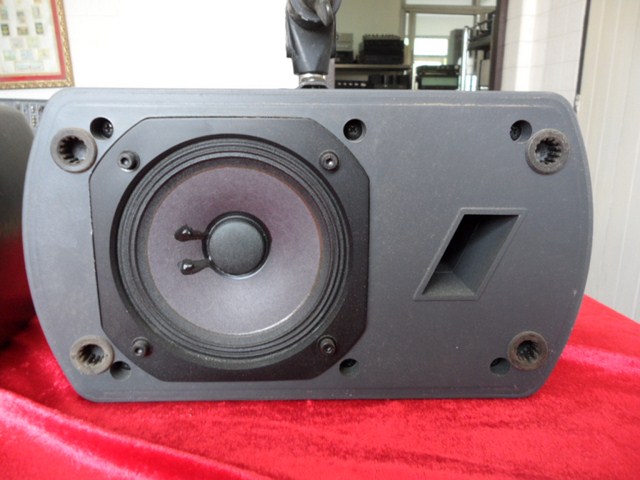 ลำโพง ยี่ห้อ TOA รุ่น F-150G (Made in Japan)