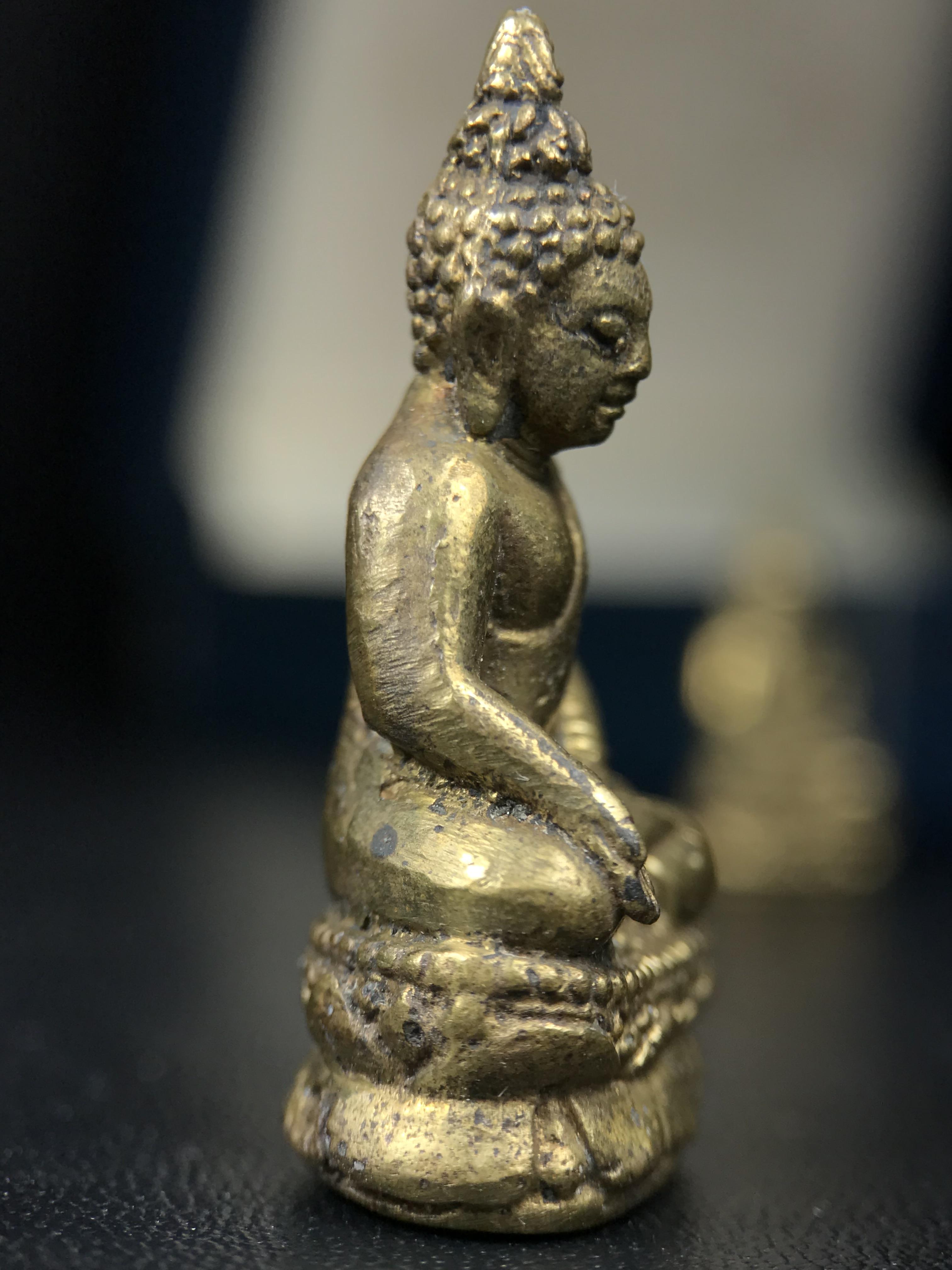 พระกริ่ง-พระชัยวัฒน์ไพรีพินาศ วัดบวรนิเวศวิหาร รุ่นผ้าป่าสิงห์บุรีปี2528(ชนวนมวลสารไพรีรุ่นแรก)(1ใน1500ชุด)สภาพสวยพร้อมกล่องบรรจุเดิมชุดกรรมการรับพระราชทานจากสมเด็จพระเทพในวโรกาสเด็จพระราชดำเนินทรงประกอบพิธีวางศิลาฤกษ์พระอุโบสถวัดตรีทศเทพวรวิหาร(หายากมาก)