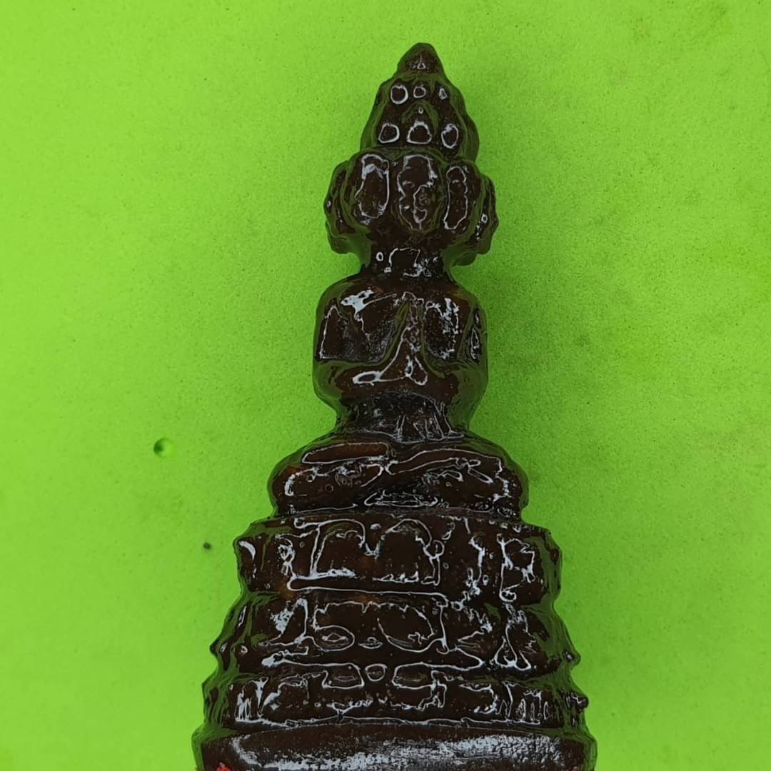 พระเครื่อง พระมหาเศรษฐีนวโกฎิ สีน้ำตาลเข้ม แร่น้ำพี้ หน้าตัก 1 นิ้ว พระ พระแท้