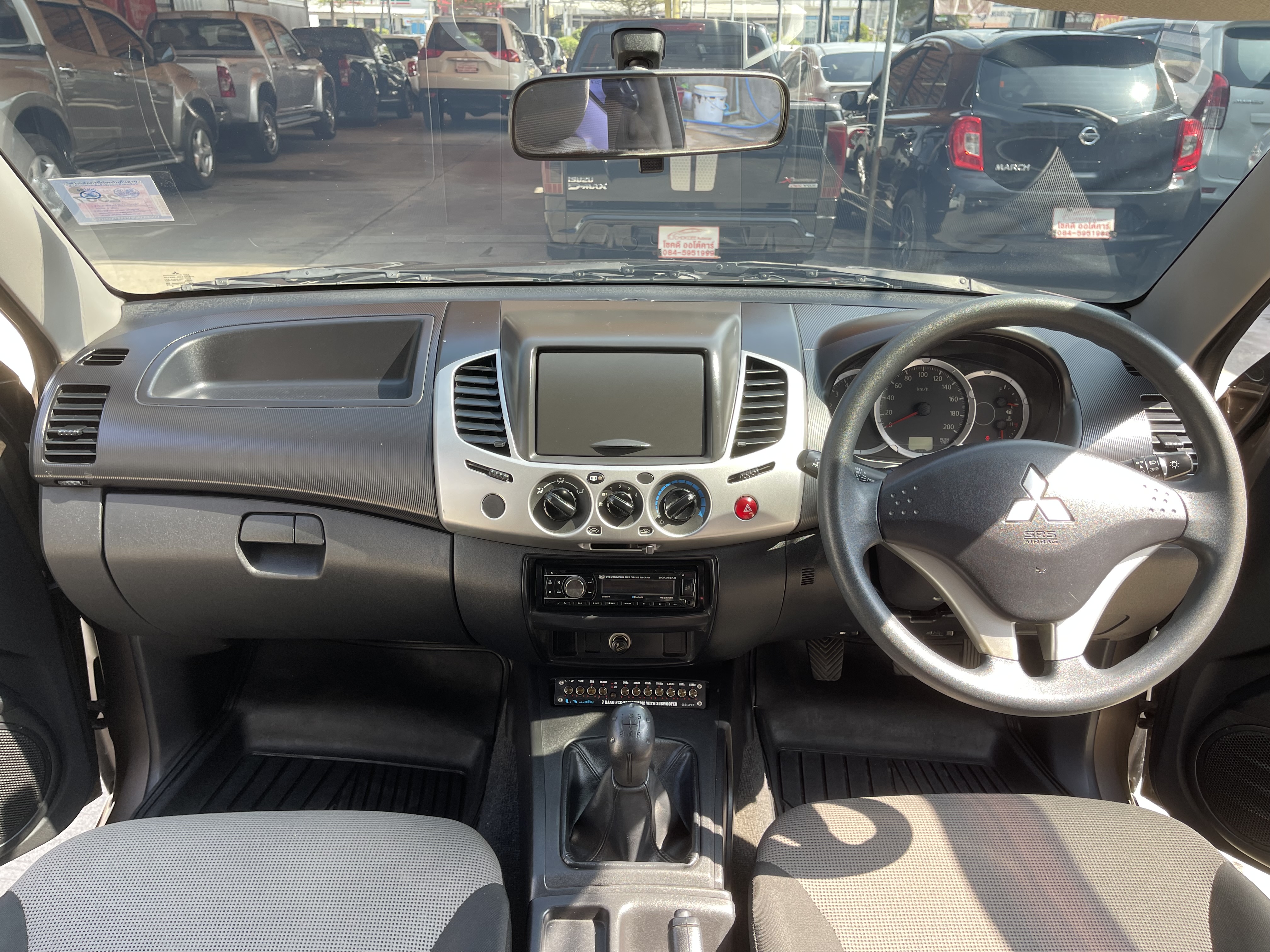 Mitsubishi Triton Cab 2.5 GLX 2014 เงิน