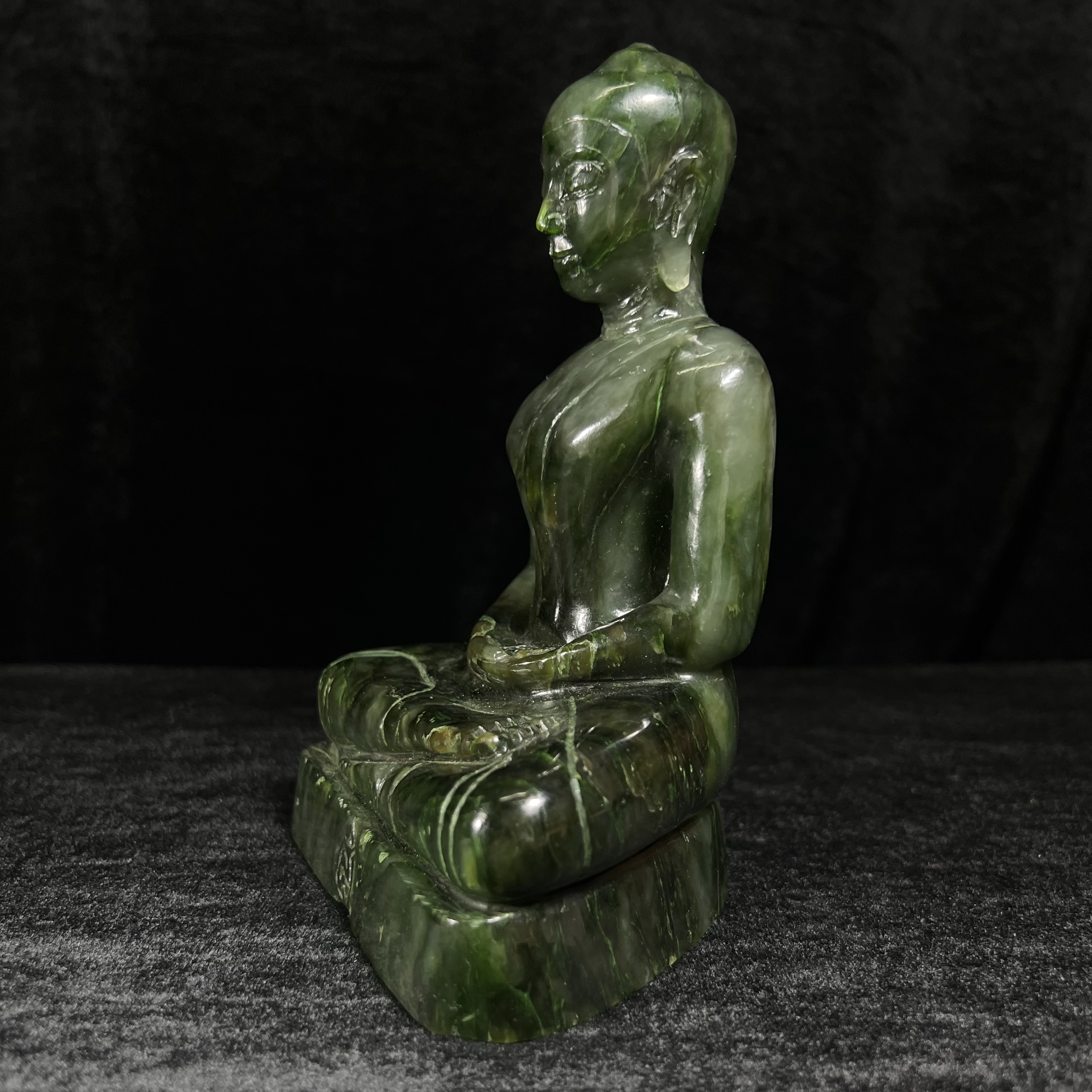 พระแก้วหยกเชียงราย ปี 2534 ที่ระลึก 90 พรรษา สมเด็จย่า (ในหลวงรัชกาลที่9เสด็จเจิมพระสุหร่ายในพิธี)1 ใน 2534 องค์