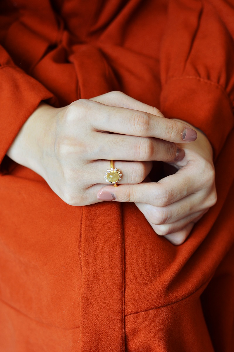แหวนไหมทอง Golden Rutile Quartz ring