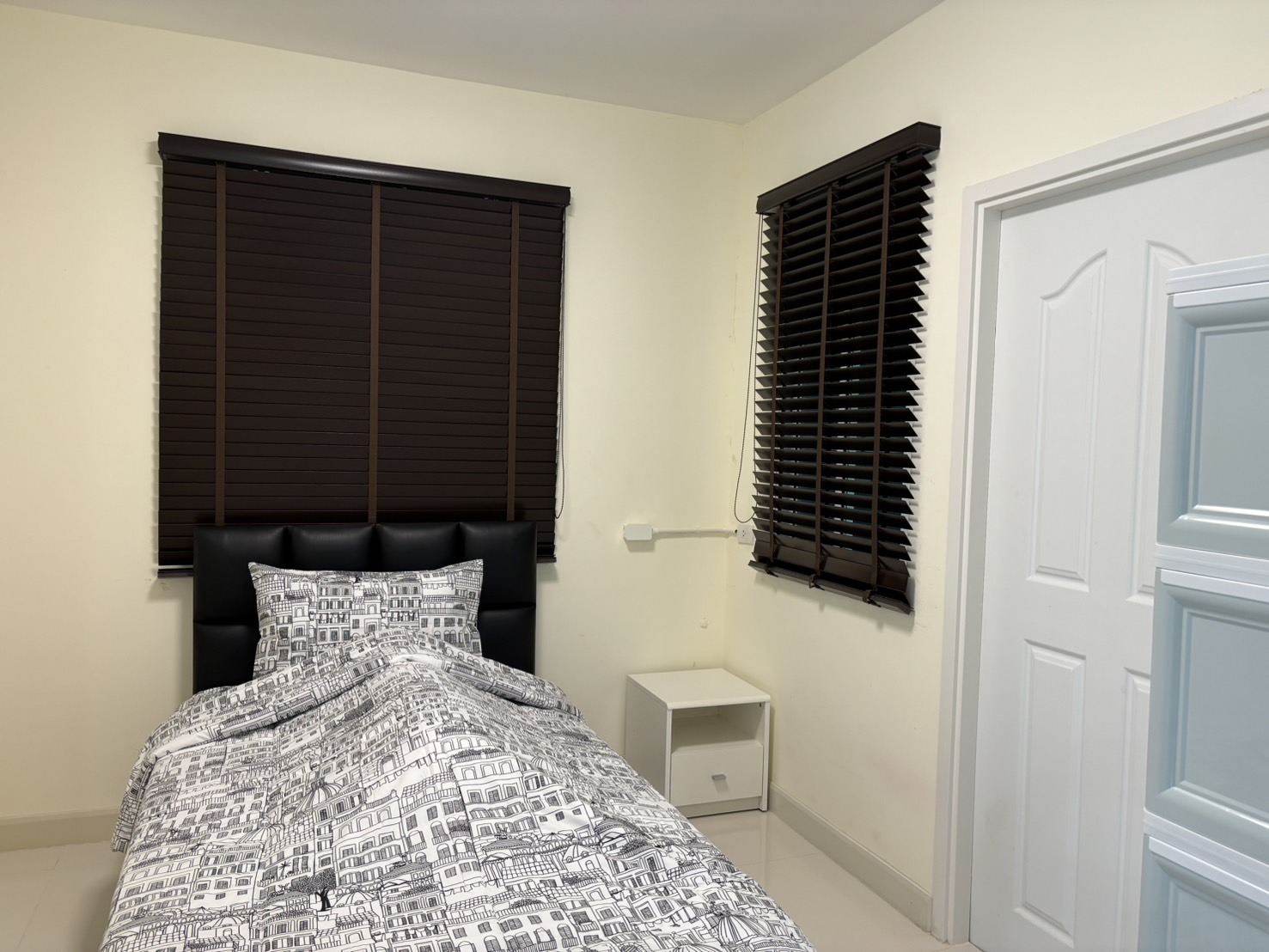 For Rent : Kohkaew, 2-Story detached house, 4 Bedrooms 3 Bathrooms