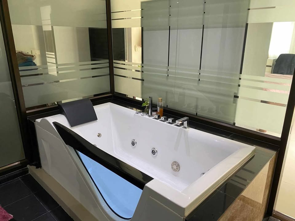 For Sale : Patong Harbor View Condo, 3 Bedrooms 2 Bedrooms, 5th flr.